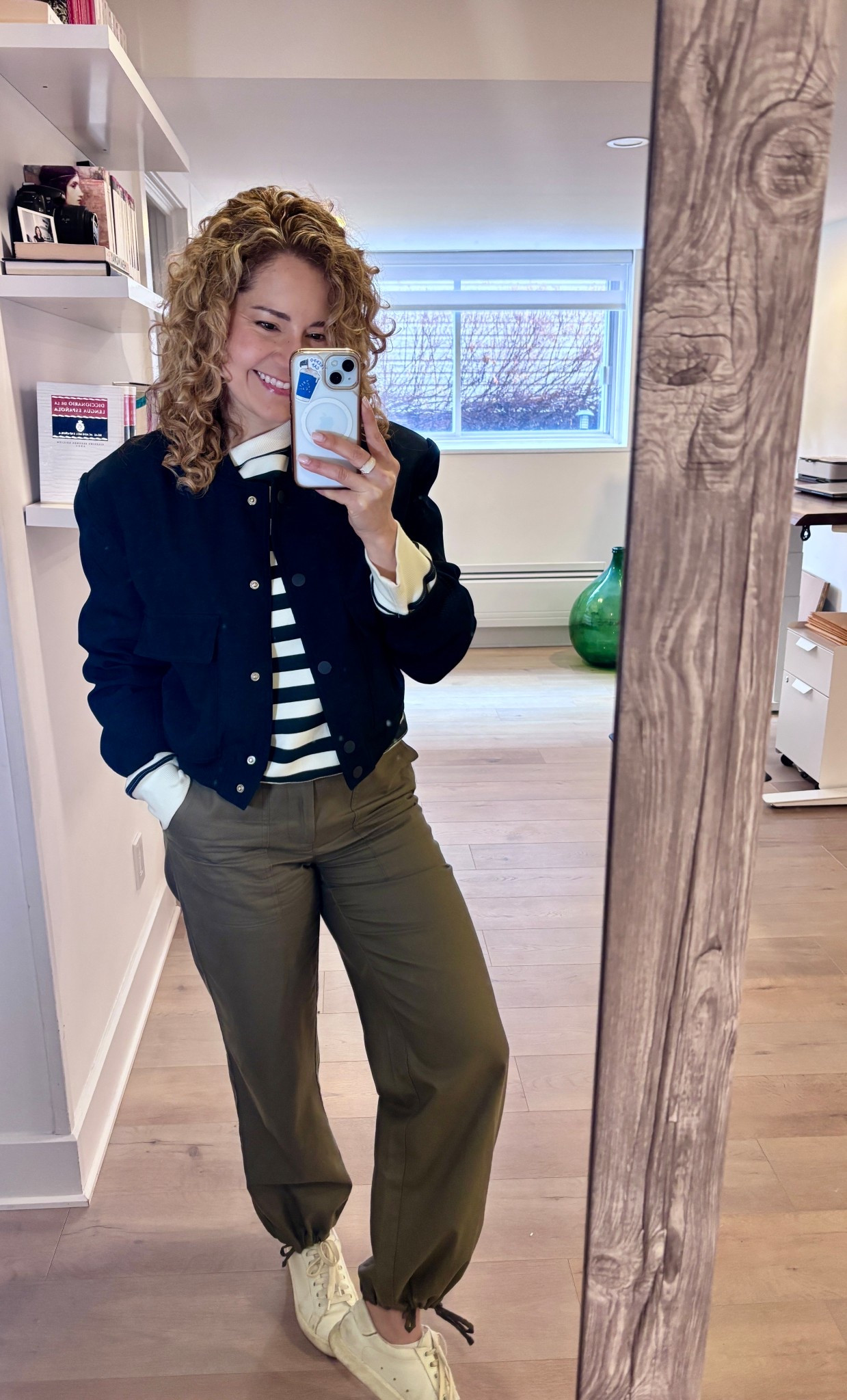 Smart Casual Outfit Idea | Stripes, Jacket & Olive Pants

A smart casual outfit combining stripes, a structured jacket, and olive pants. Perfect for a relaxed yet put-together look that works for everyday wear or casual office days.


#LTKstyletip #LTKfall