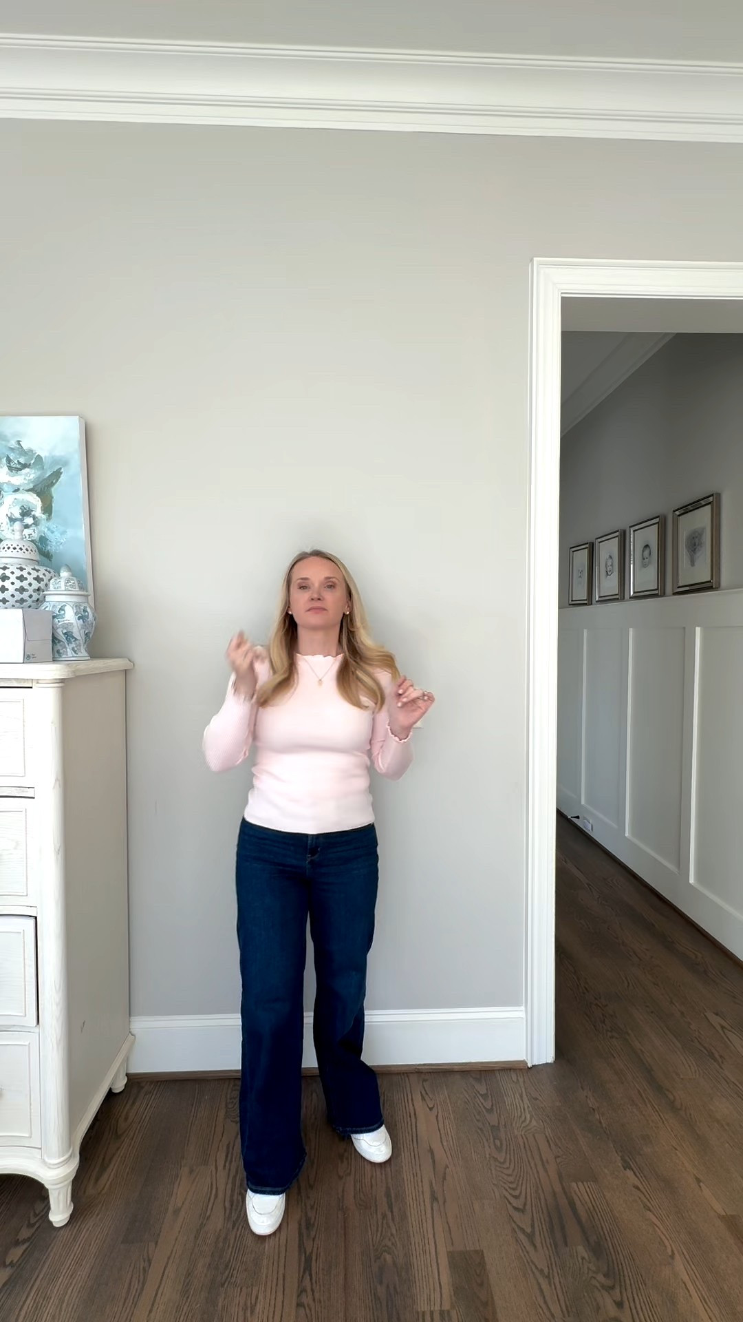 These $50 wide leg jeans are perfect for petite girls. They are super comfortable and the 30" inseam is the perfect length for me - I'm 5'2".

#LTKootd