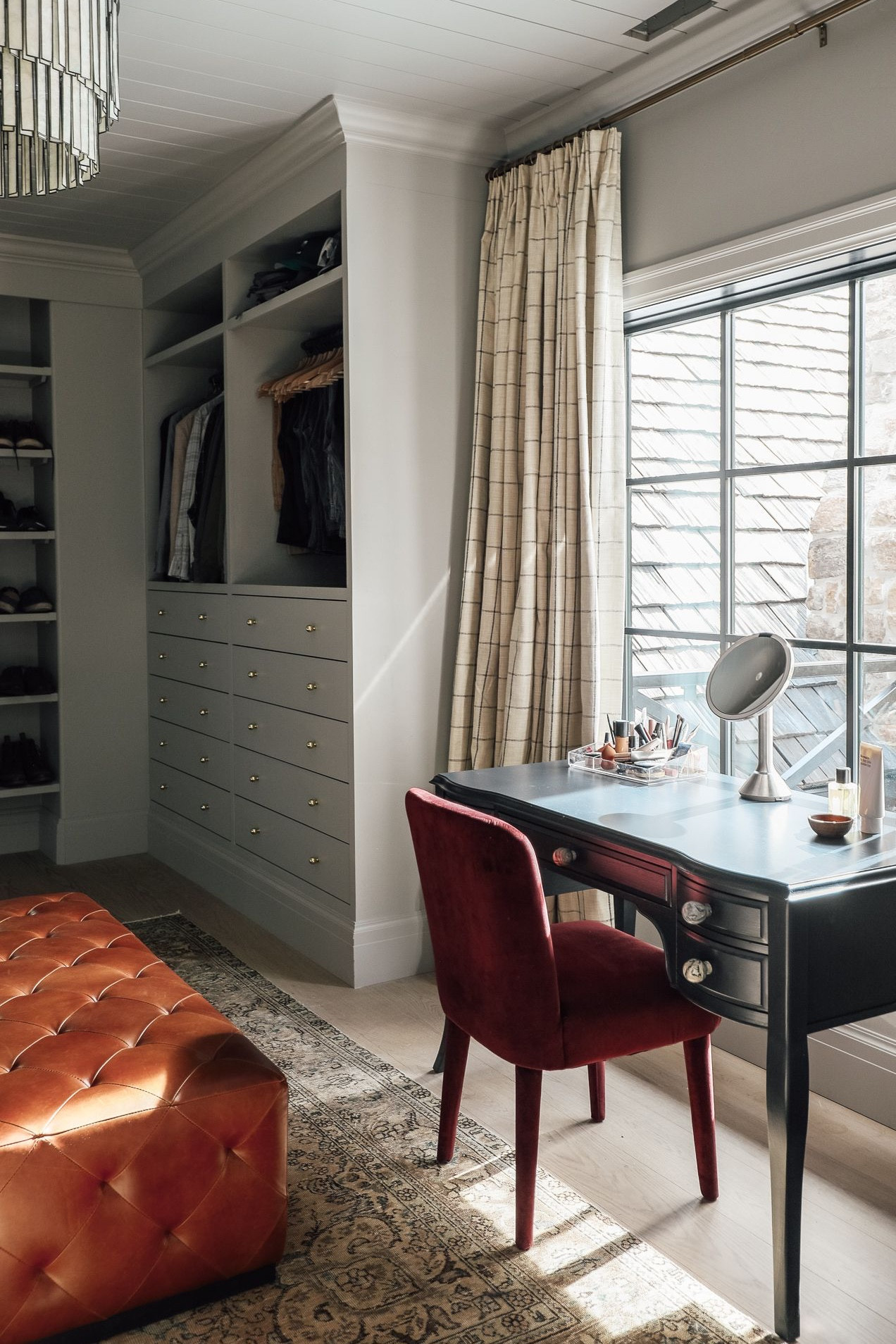 Leather counts as orange in my book! 🍊