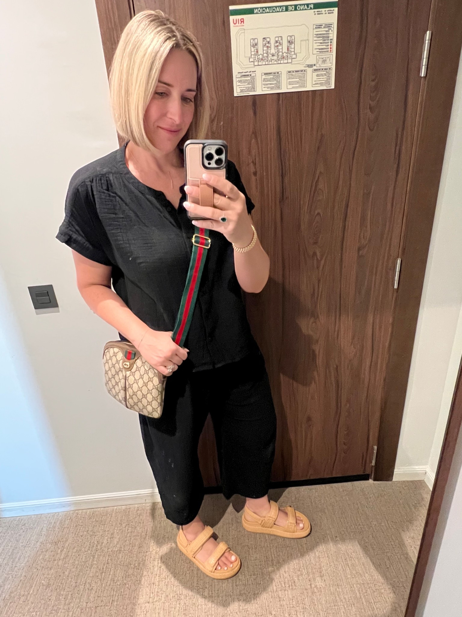 Summer travel Outfit
Gap
Gauze set
Linen set
Europe travel outfit

Fit tip - wearing medium in both pieces


#LTKTravel #LTKSeasonal #LTKStyleTip