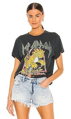 DAYDREAMER Def Leppard 1987 Tour Tee in Vintage Black from Revolve.com | Revolve Clothing (Global)