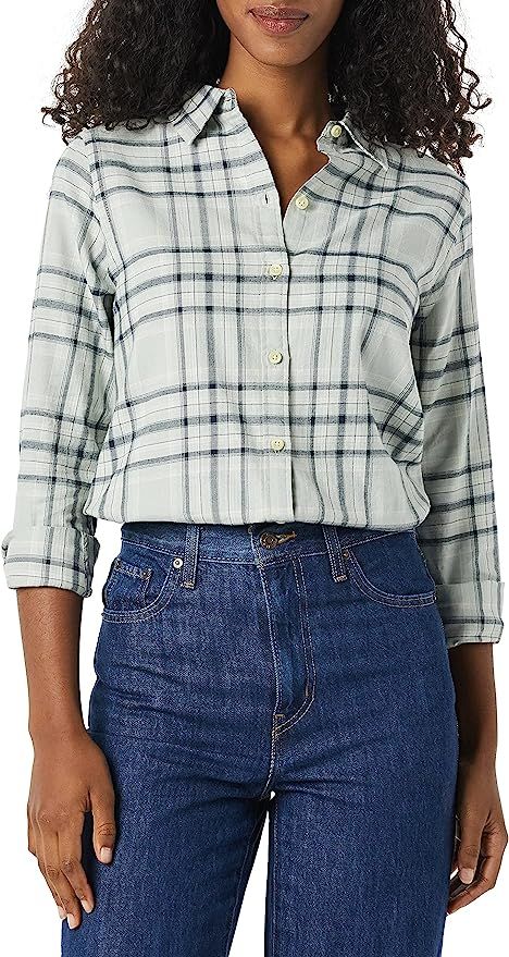 Amazon Essentials Women's Classic-Fit Long-Sleeve Lightweight Plaid Flannel Shirt | Amazon (US)
