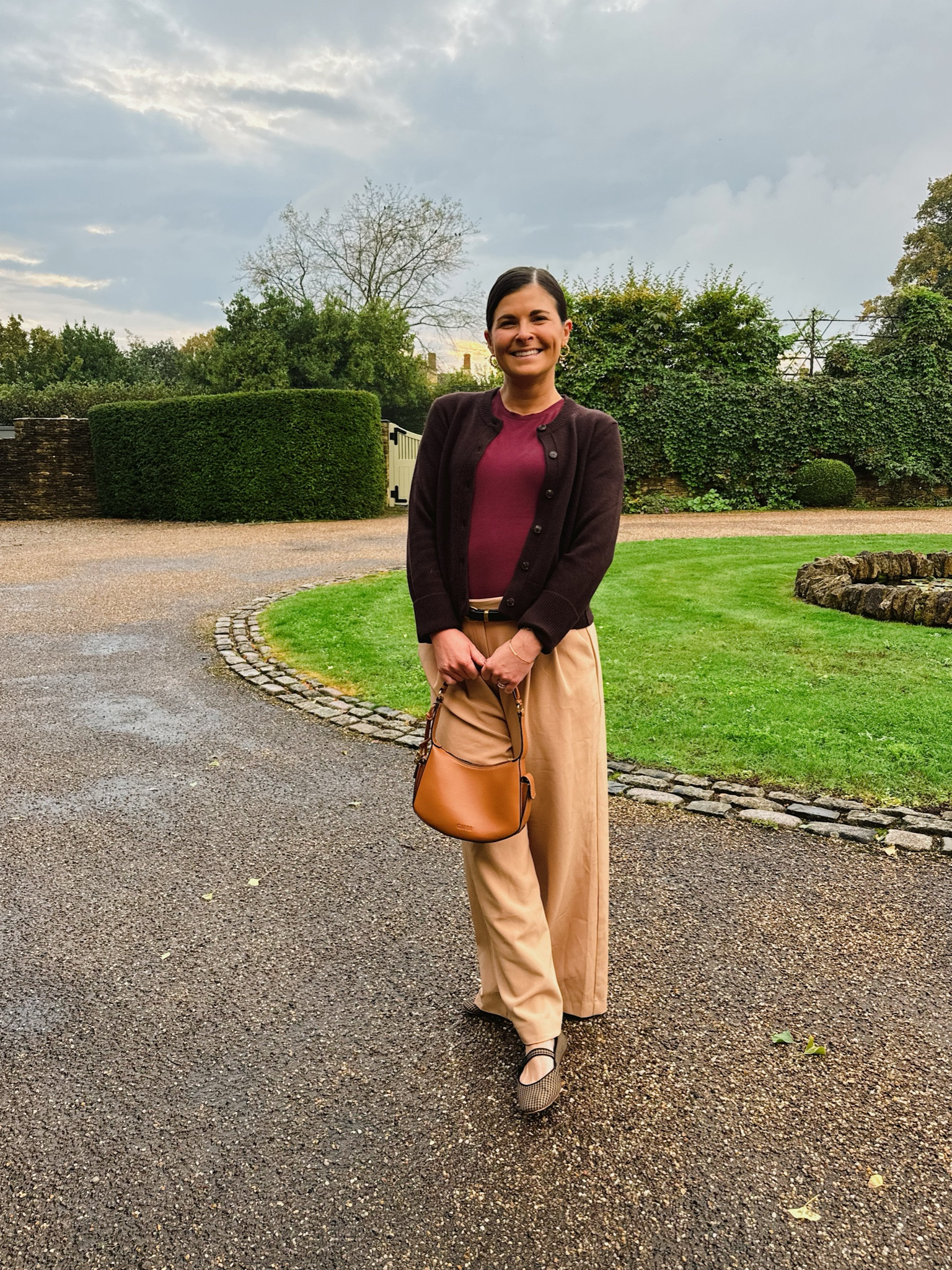 The only color palette I packed for this week-long trip ♥️🇬🇧🤎

#LTKSeasonal