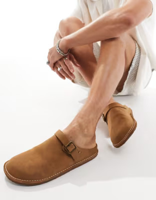 ASOS DESIGN - Mocassins à enfiler style sabots - Fauve | ASOS (Global)