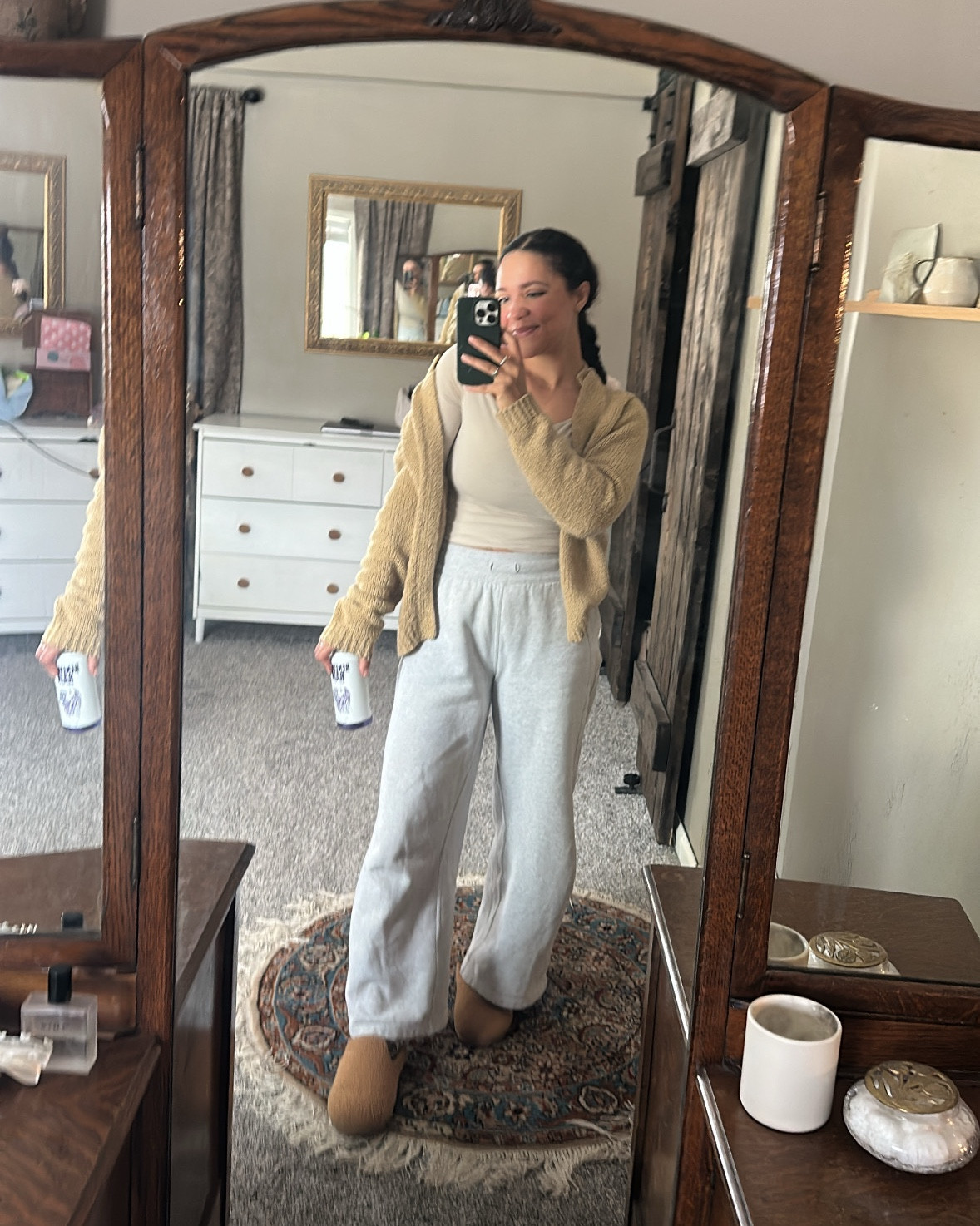 cozy “home day” don’t mind if we dooo 🤎❄️💫

my shirt is from indigo Luna (discount on my link in my IG b!o) but they don’t have LTK so I linked similar 🫶🏽

#LTKootd #LTKdayinmylife #LTKmomlife