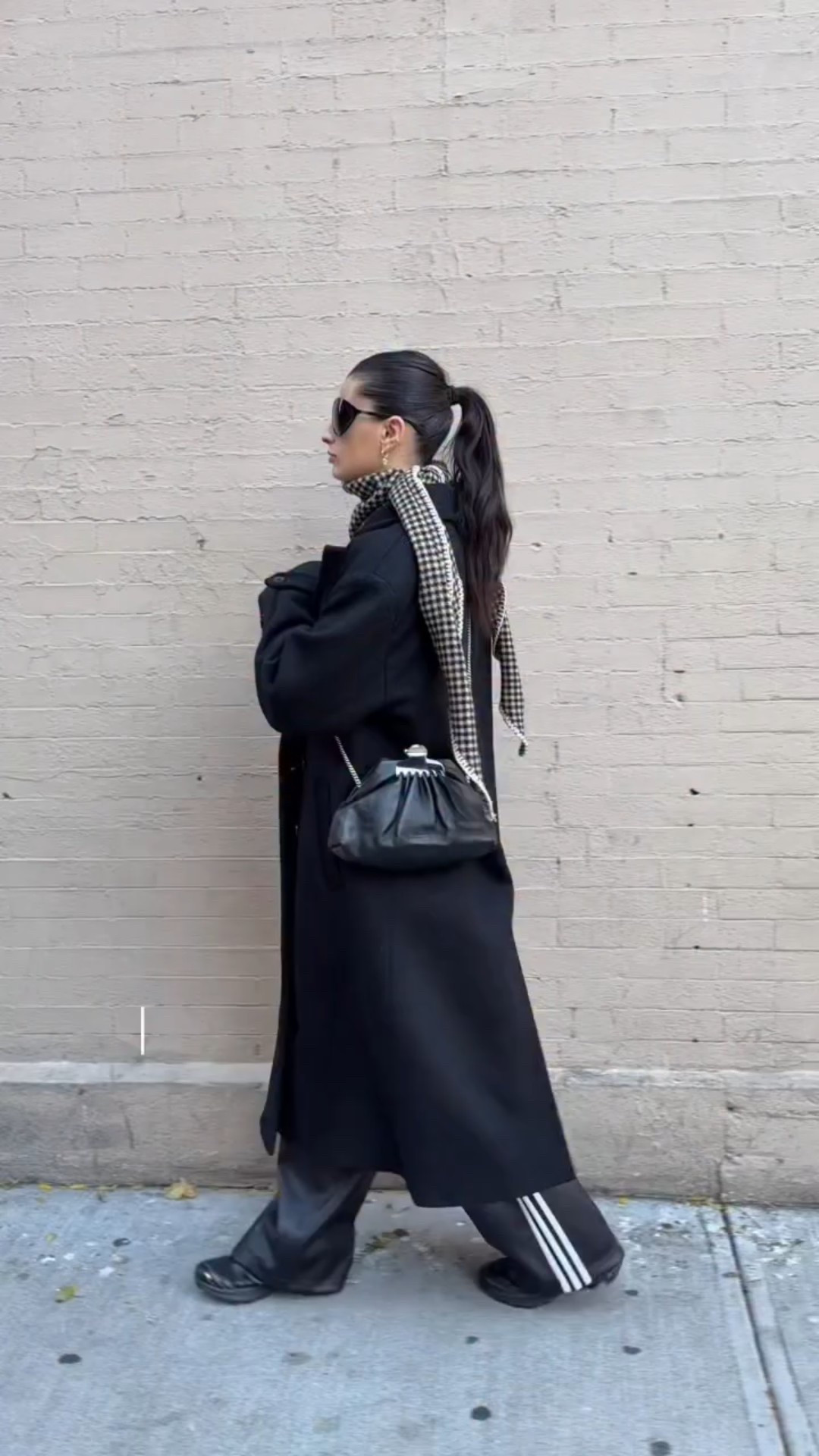 The Small Claw Clip Clutch is my new favorite Holiday Accessory @nordstrom @marcjacobs #NordstromPartner
@shop.ltk #liketkit https://liketk.it/5zqoq