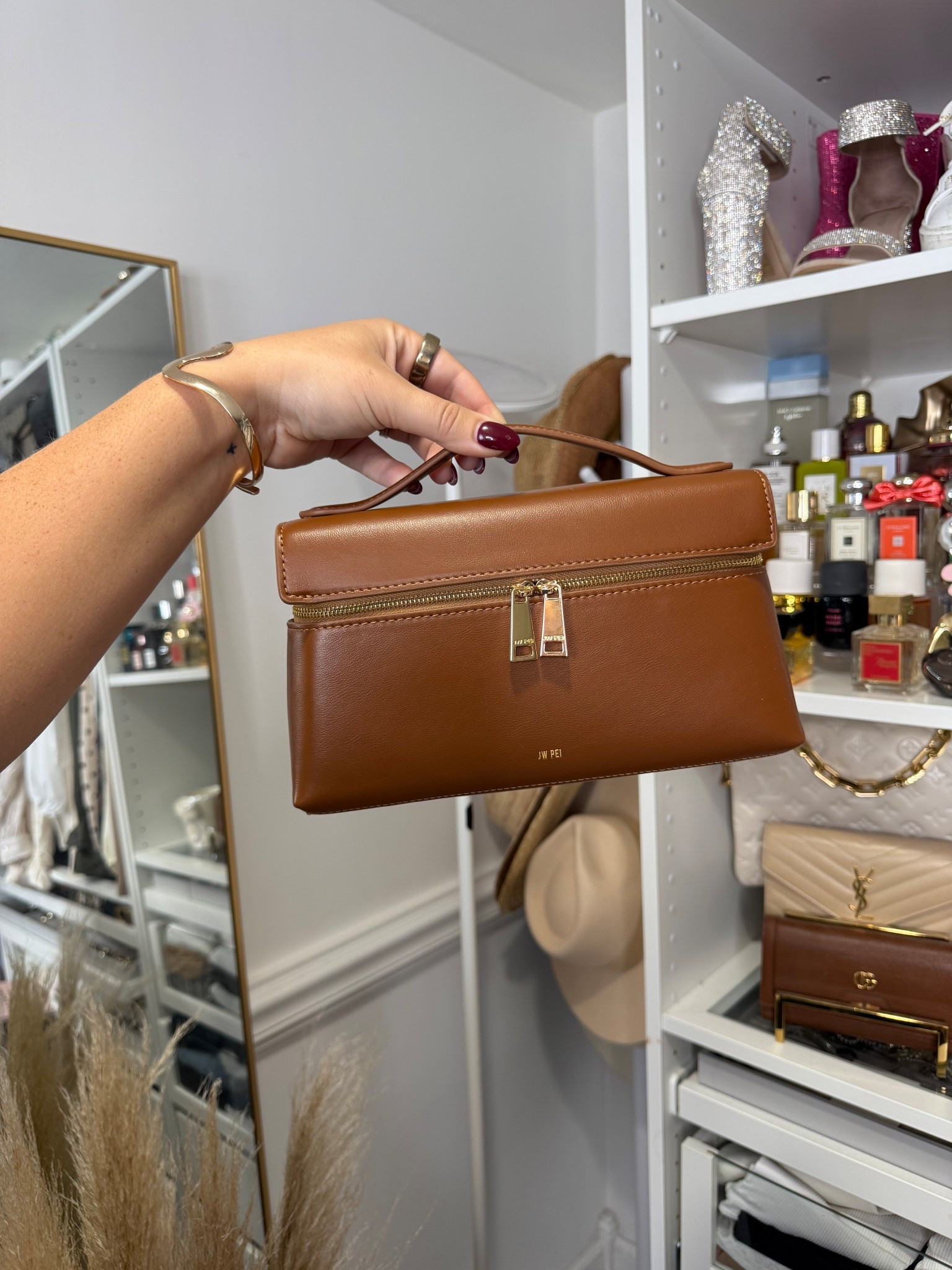 My go-to bag for fall 😍🍁

#LTKFindsUnder100 #LTKItBag #LTKSeasonal