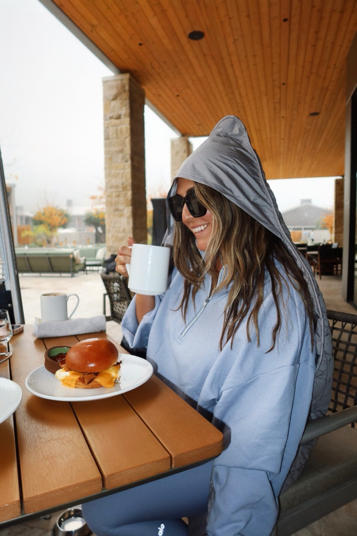 alo set
30% off 

#LTKTravel #LTKActive #LTKCyberWeek