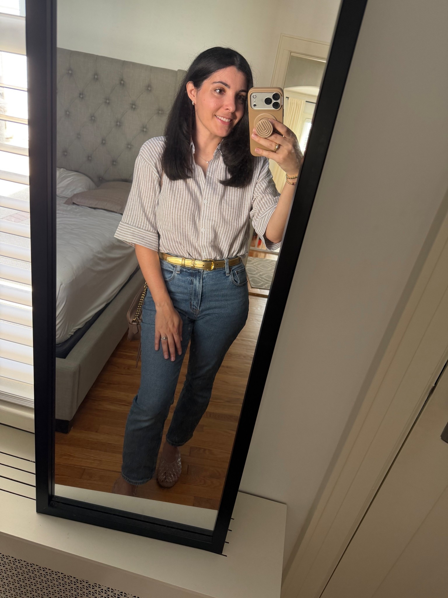 Outfit of the day
Linen top
Jeans
Jelly flats
Spring outfit

#LTKootd #LTKMothersDay