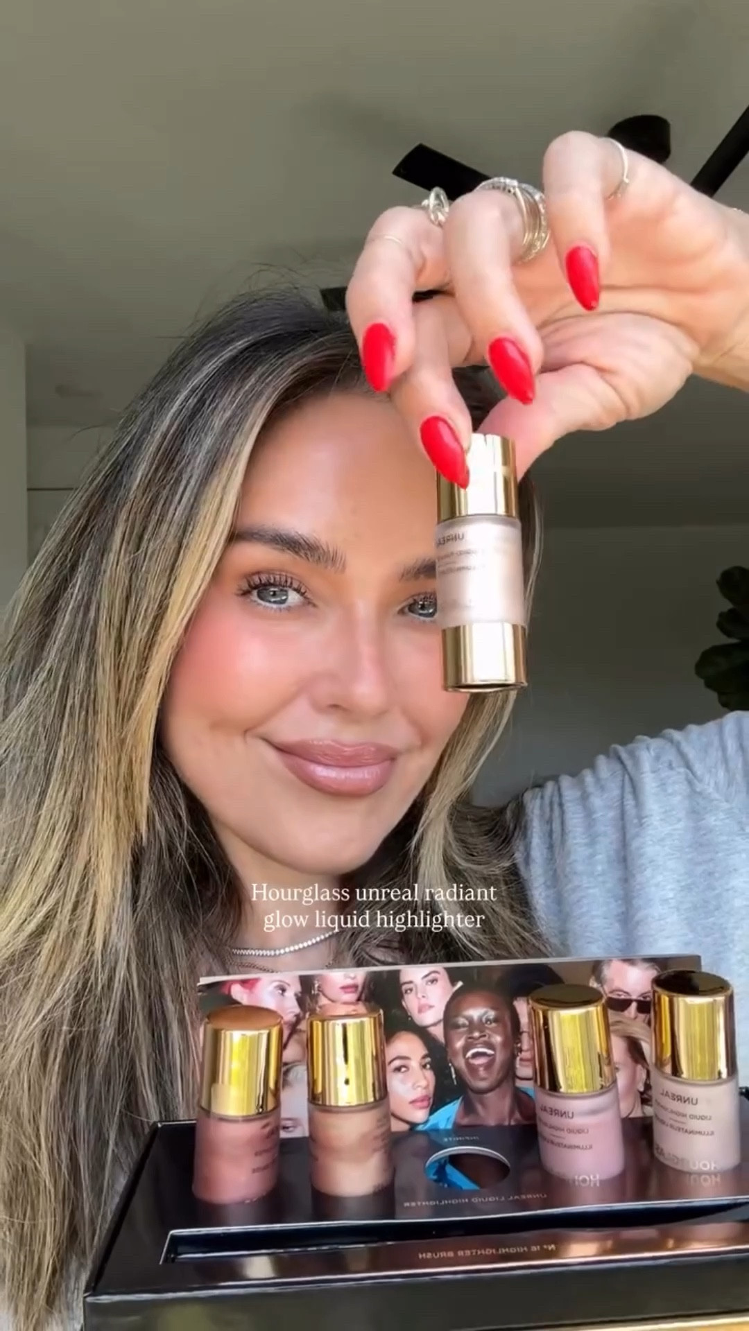 Unfiltered makeup application for the new hourglass highlighter 💫 It’s so pretty (but dries quickly)! 
L

Products 
@saiebeauty glowy super gel in sunglow x @hourglasscosmetics veil skin tint in shade 7. 
@guccibeauty gucci bronzer in 01. 
@pradabeauty Prada concealer in lc3. 
@yslbeauty ysl lash latex mascara & ysl make me blush in 93 restless rose. 
@charlottetilbury lip cheat lip liner in iconic nude. 
@lawless lawless forget the filler lip gloss in strawberry popsicle.

#LTKBeauty #LTKselfcare #LTKgrwm