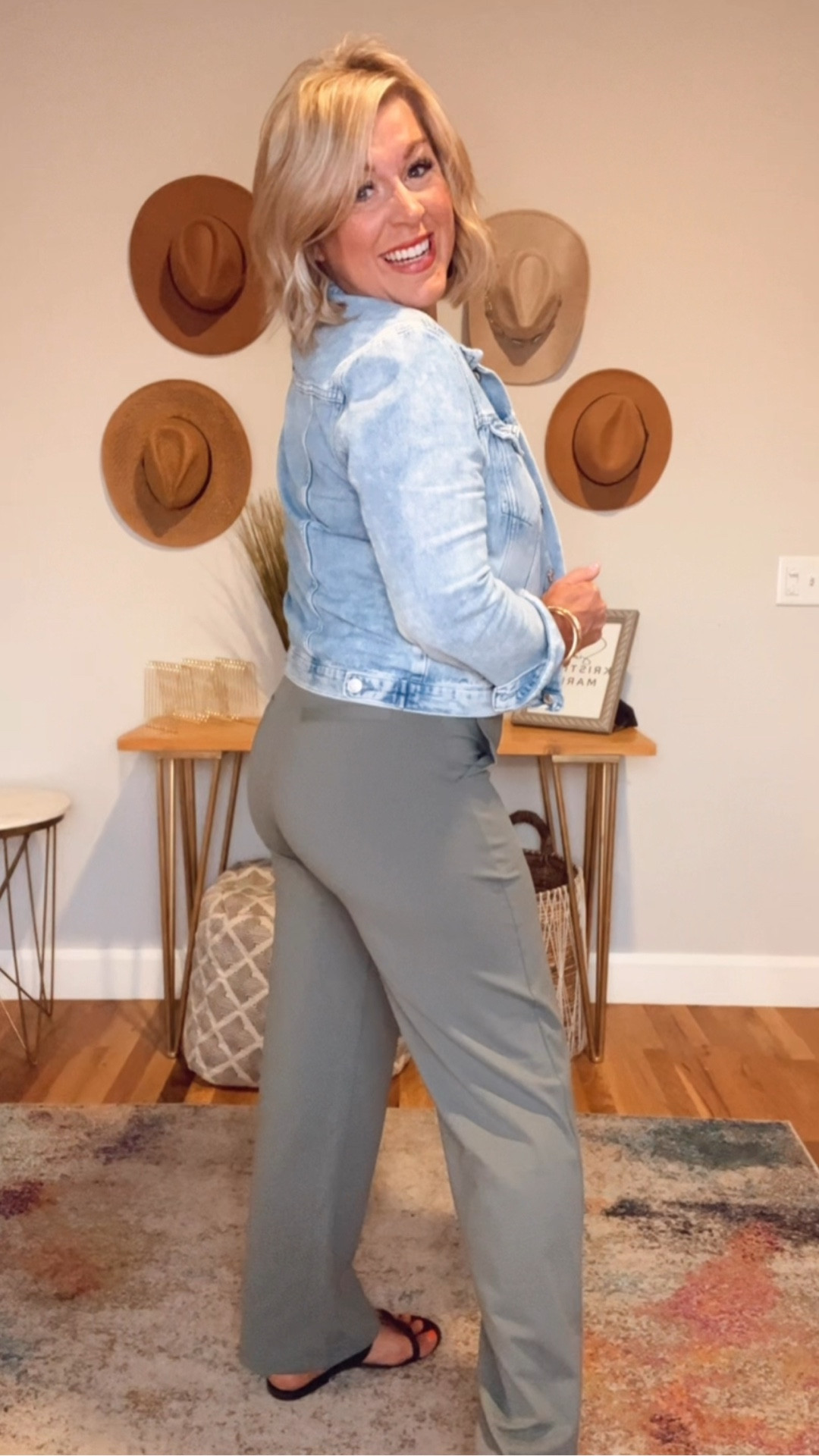 So cute! And an Amazon, best seller! 

#LTKWorkwear #LTKFindsUnder50 #LTKautumn