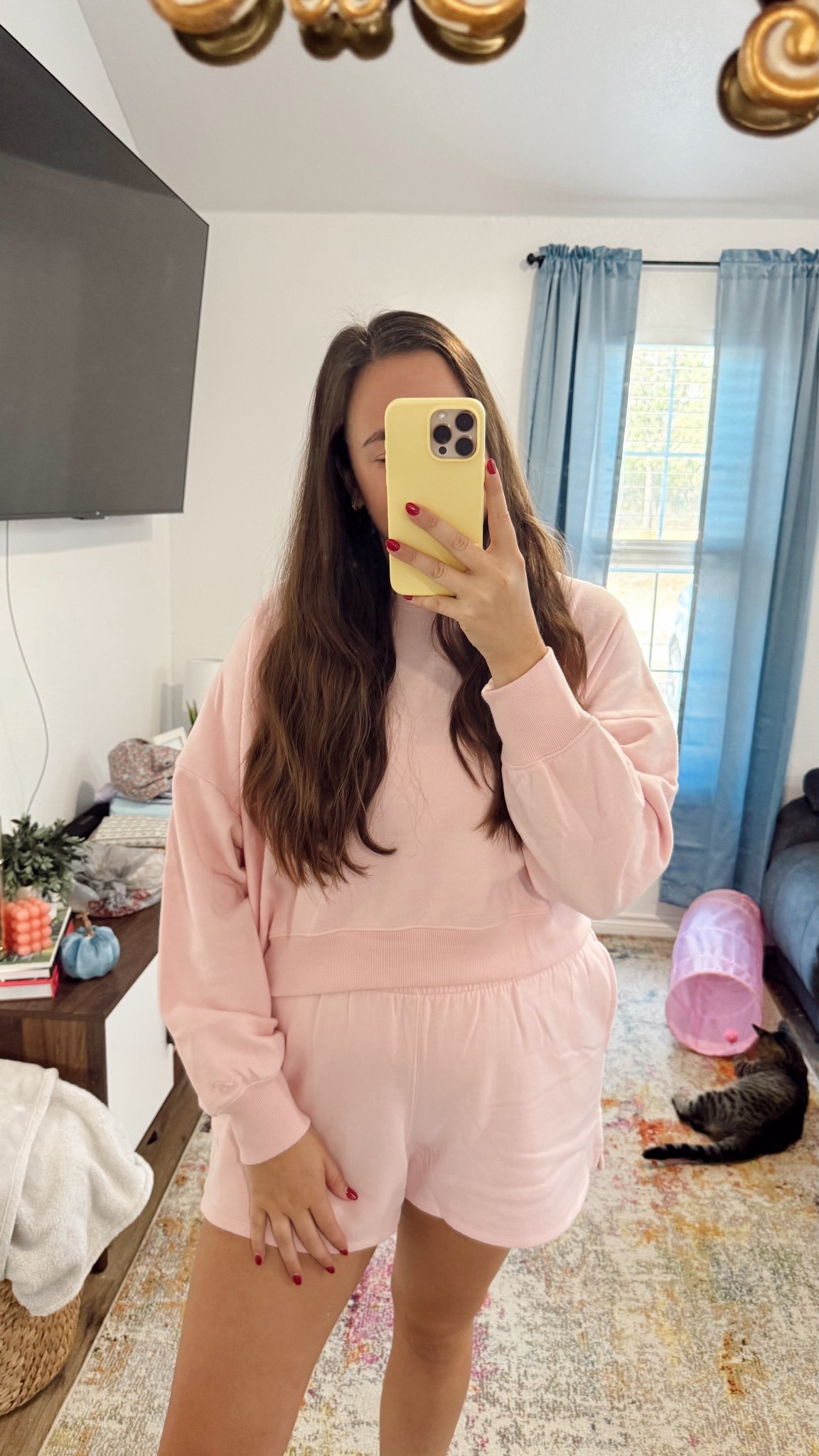 matching sweat set from hollister!!!

#LTKSaleAlert #LTKFindsUnder50 #LTKStyleTip