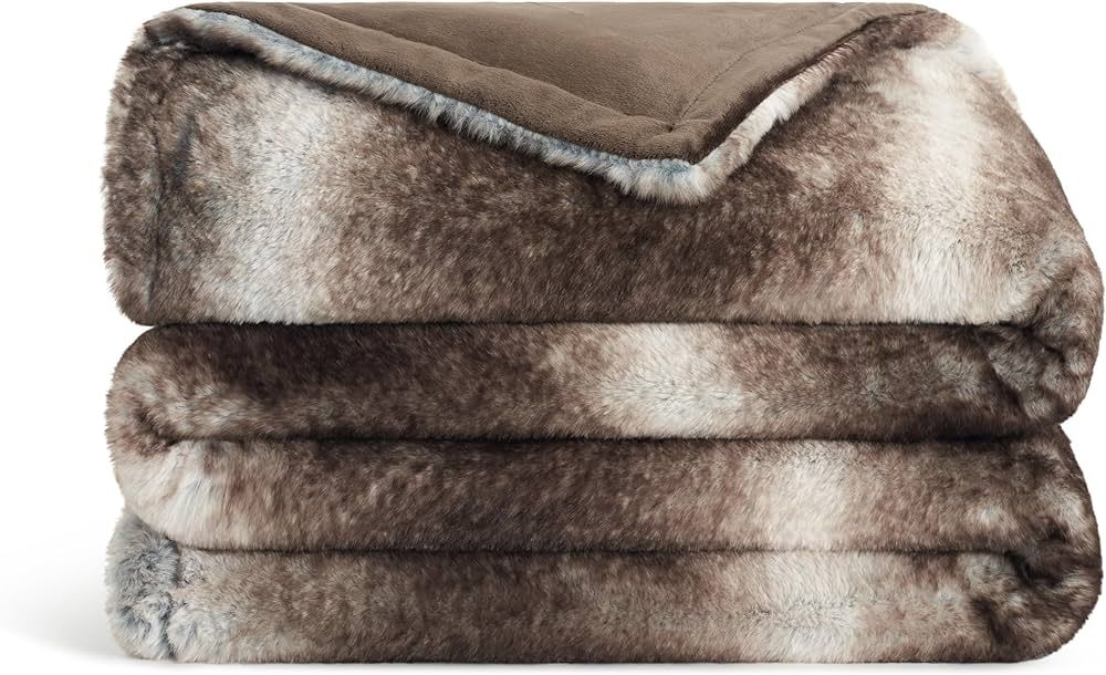 Aston & Arden Faux Fur Throw Blanket - Luxe Elegant Warm Cozy Plush Soft Fox Texture for Home, Co... | Amazon (US)
