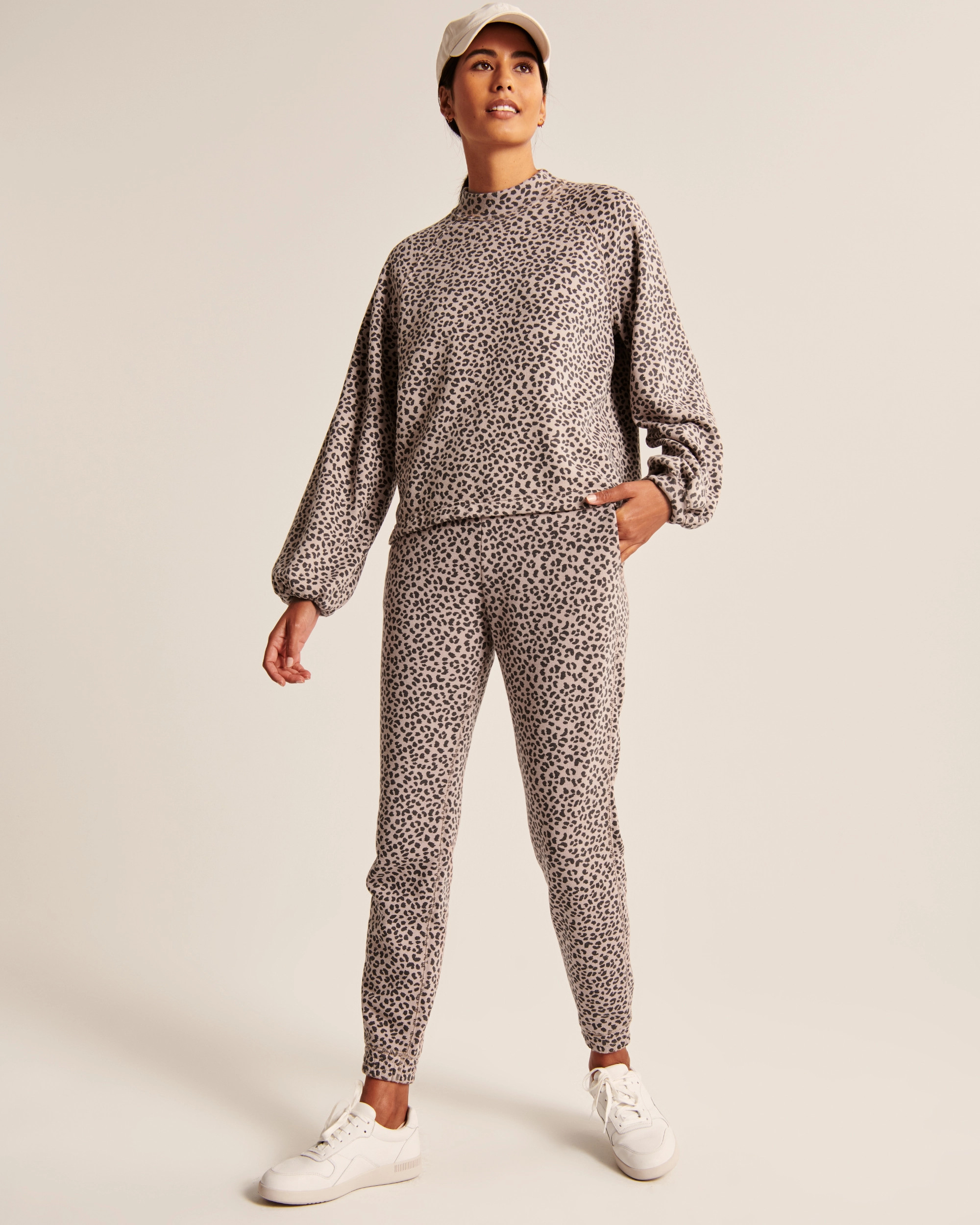 Mini Mockneck Sweatshirt | Abercrombie & Fitch (US)