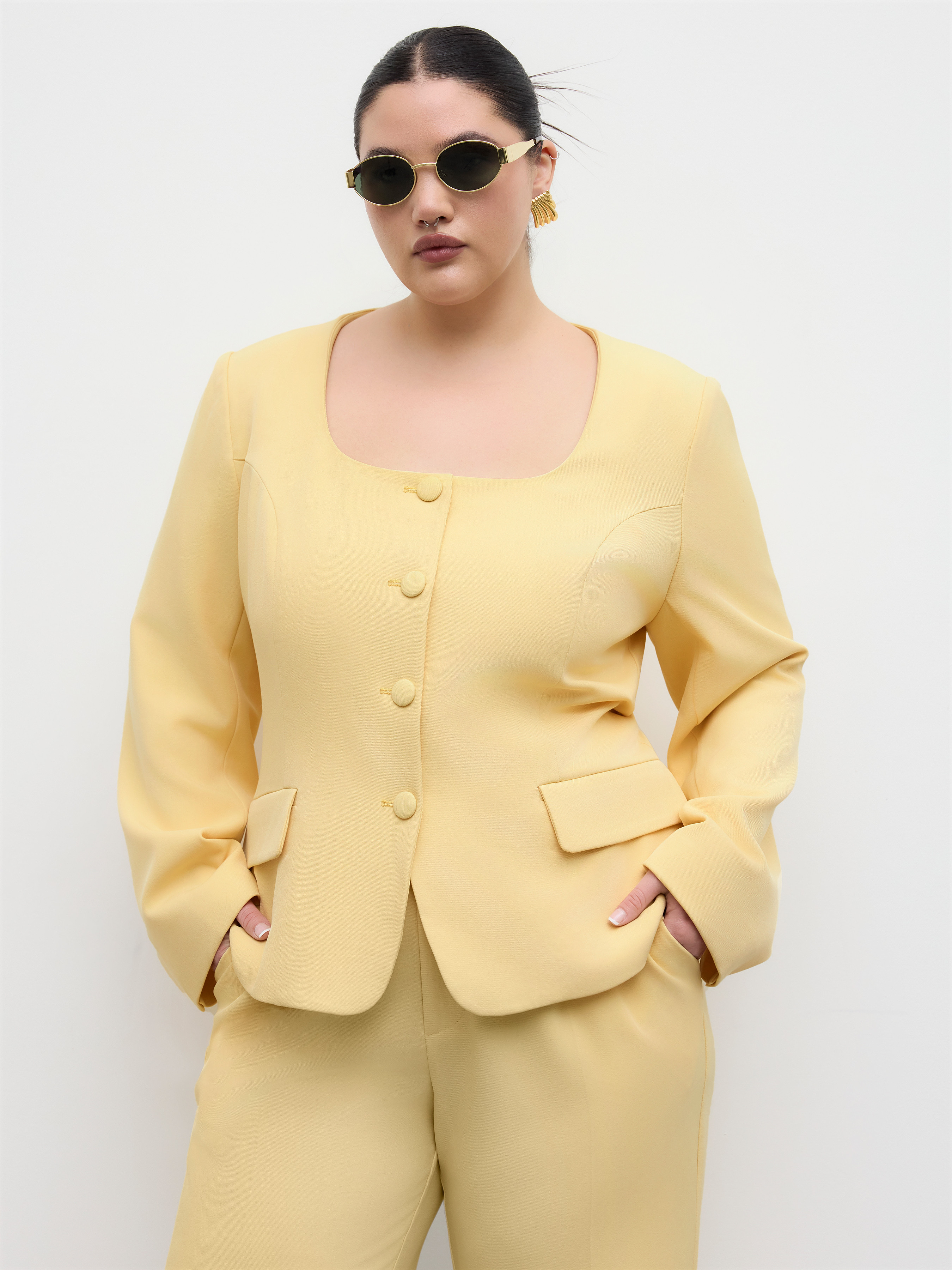 Woven U-neckline Split Long Sleeve Top Curve & Plus For Work | Cider