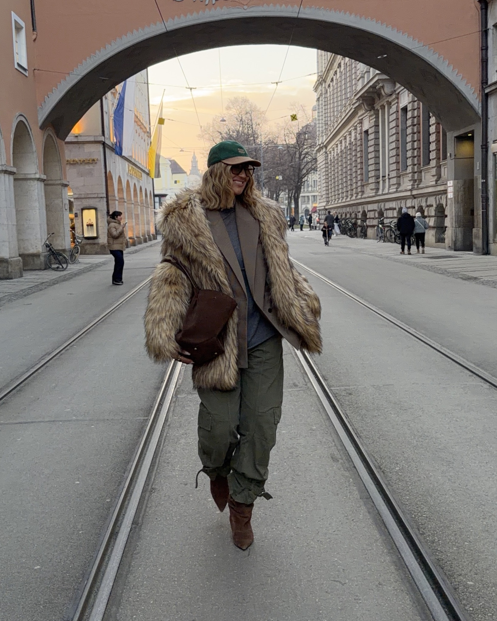 How I style cargo pants

#LTKFashionMonth #LTKdeutschland #LTKeurope