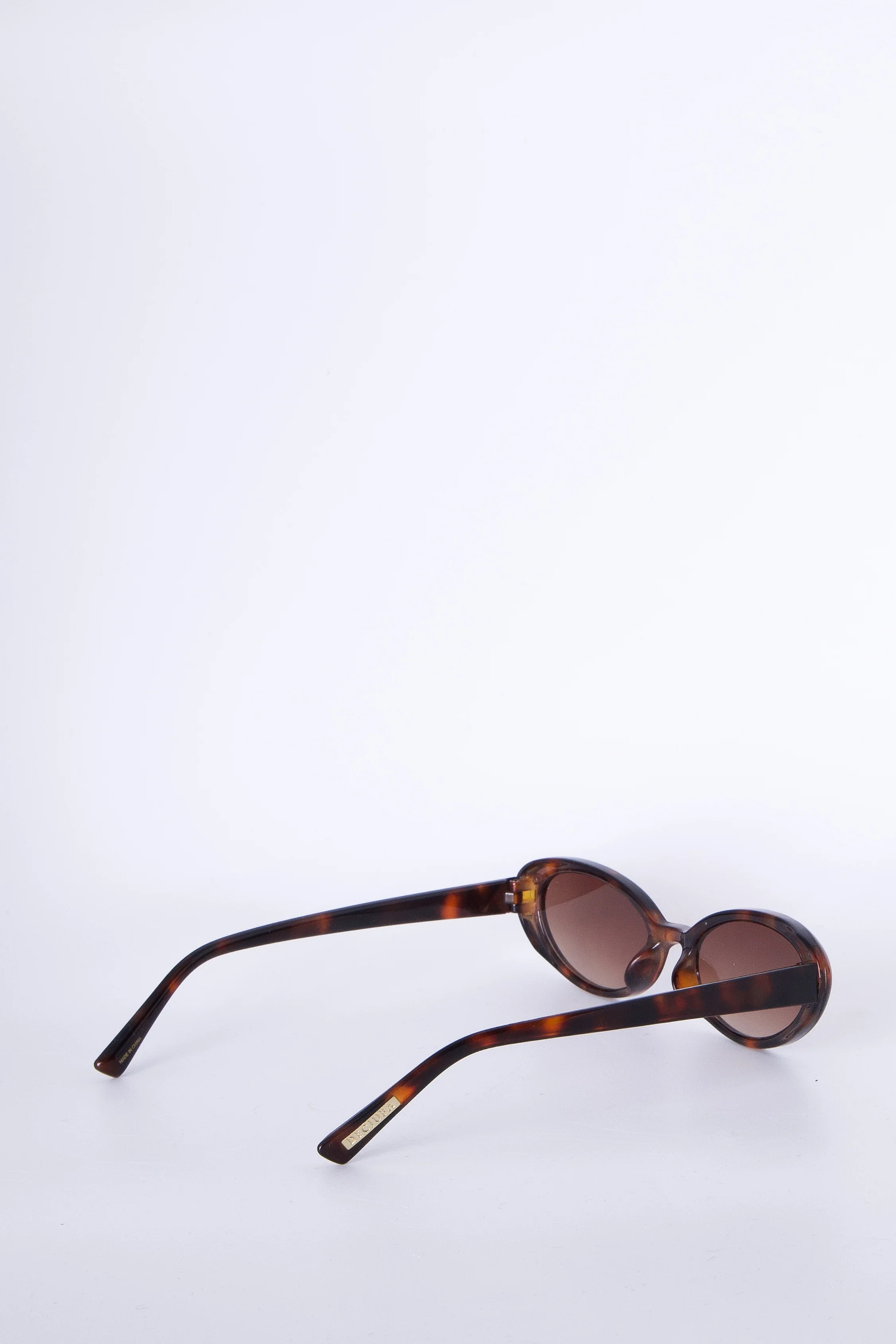 Oval Sunglasses - Brown Tort | DECJUBA
