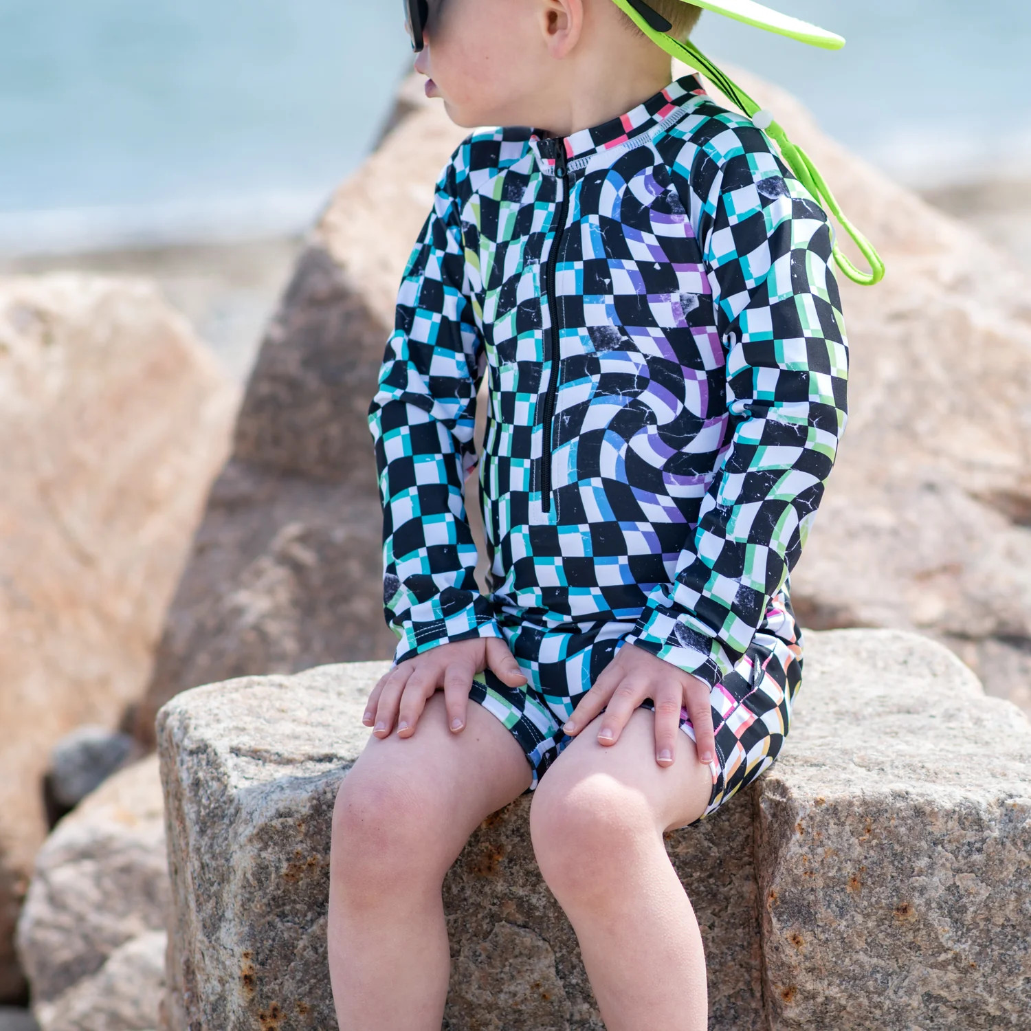 RASH GUARD- Neon Check | millie + roo