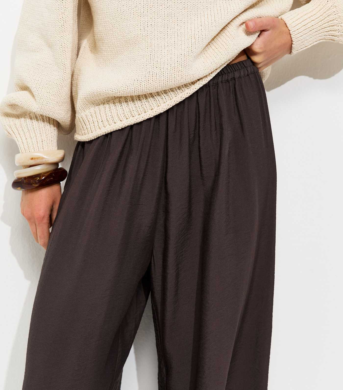 Dark Brown Cuffed Leg Trousers | New Look | New Look (UK)