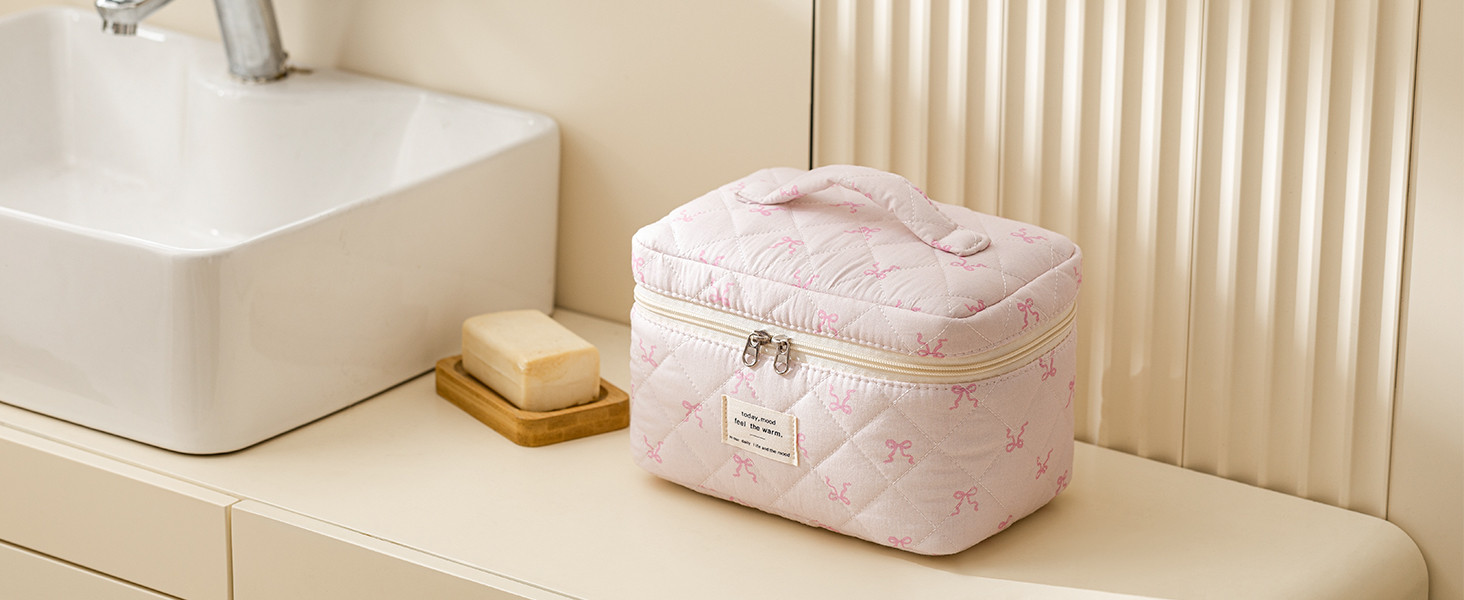 HBselect Christmas Gifts Large Quilted Makeup Bag, Cute Cotton Travel Makeup Bag with Handle, Por... | Amazon (US)