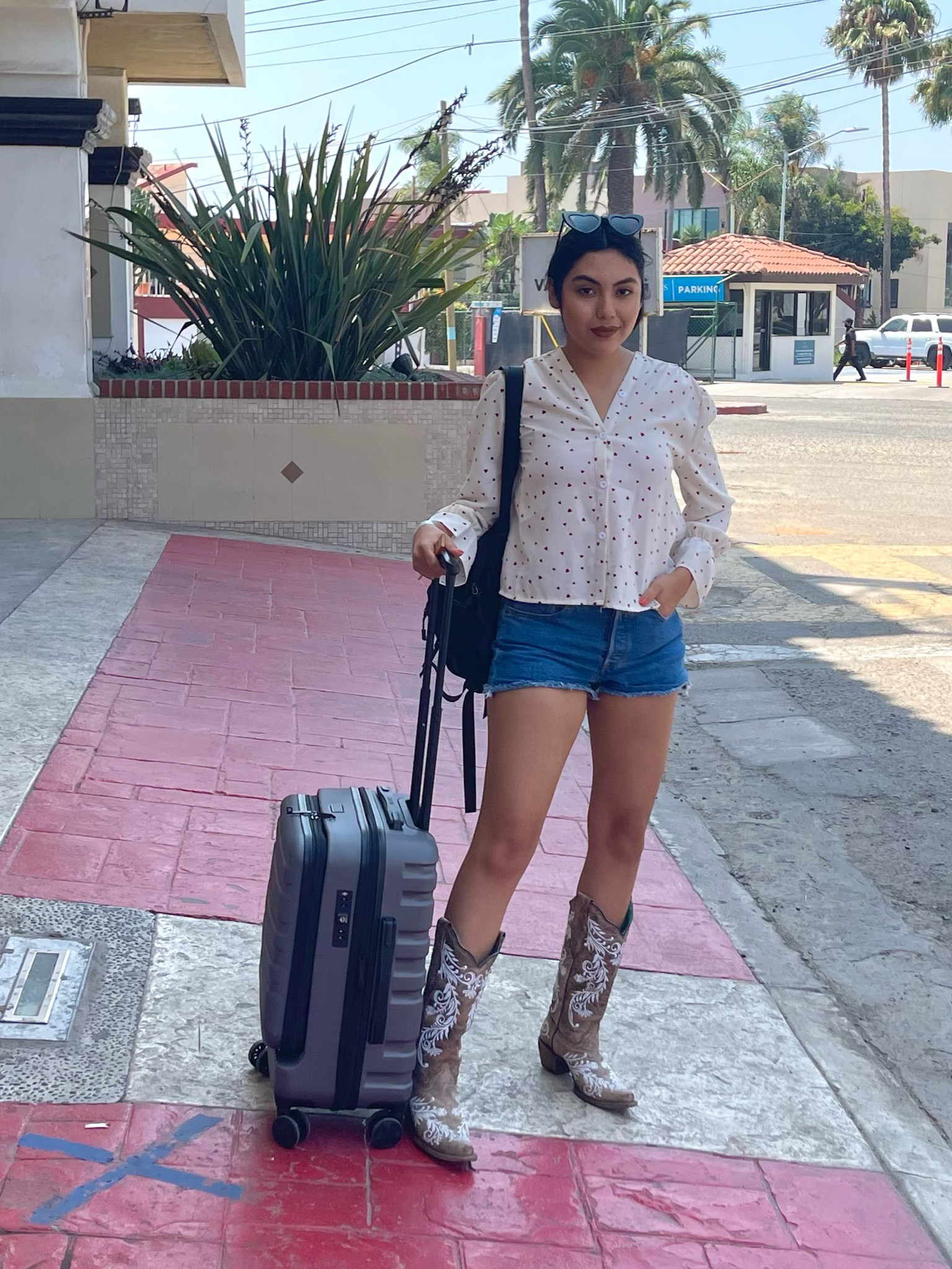 best durable luggage 
— I’ve had this carry on for a few years and it’s still in shape I especially love the front pocket ! 
| calpak luggage | 
#travel #luggage #calpak #carryon #luggageset

#LTKtravel #LTKFind #LTKGiftGuide