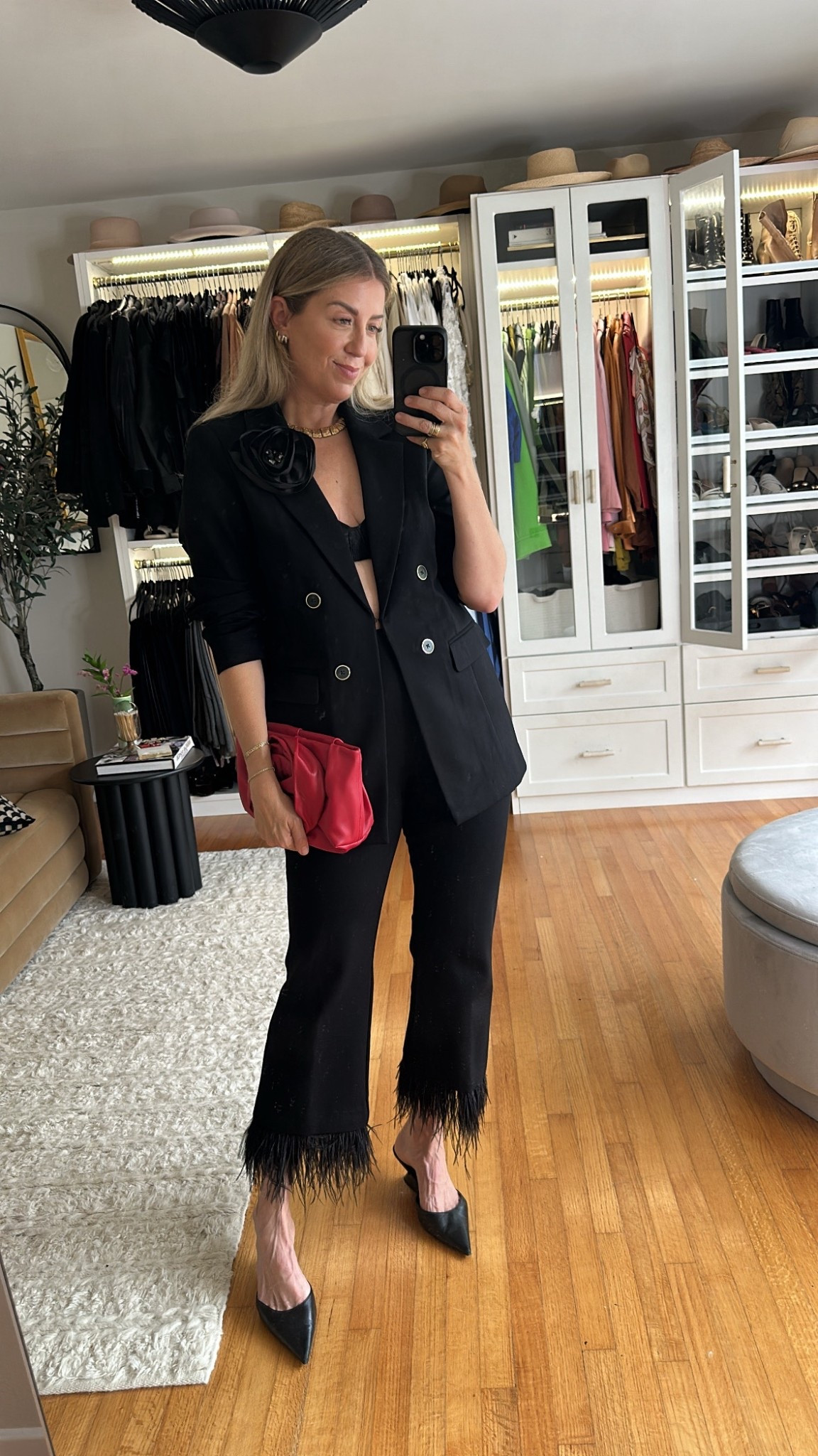 What I’m Wearing From Chico’s this Holiday season 

#LTKHoliday #LTKGiftGuide #LTKOver40