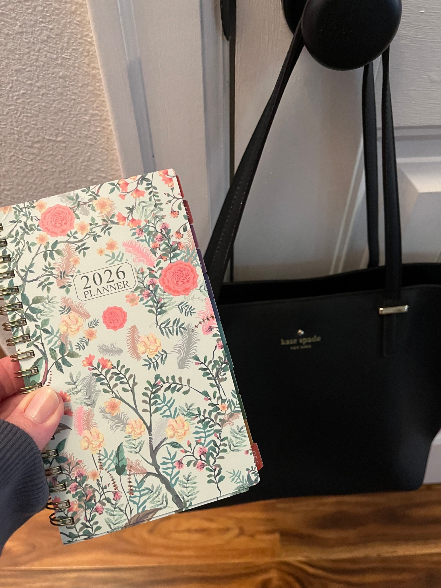 Guess who is going back to a paper planner?! 🗓️✨ (and its under $10!)

#LTKdayinmylife #LTKmomlife