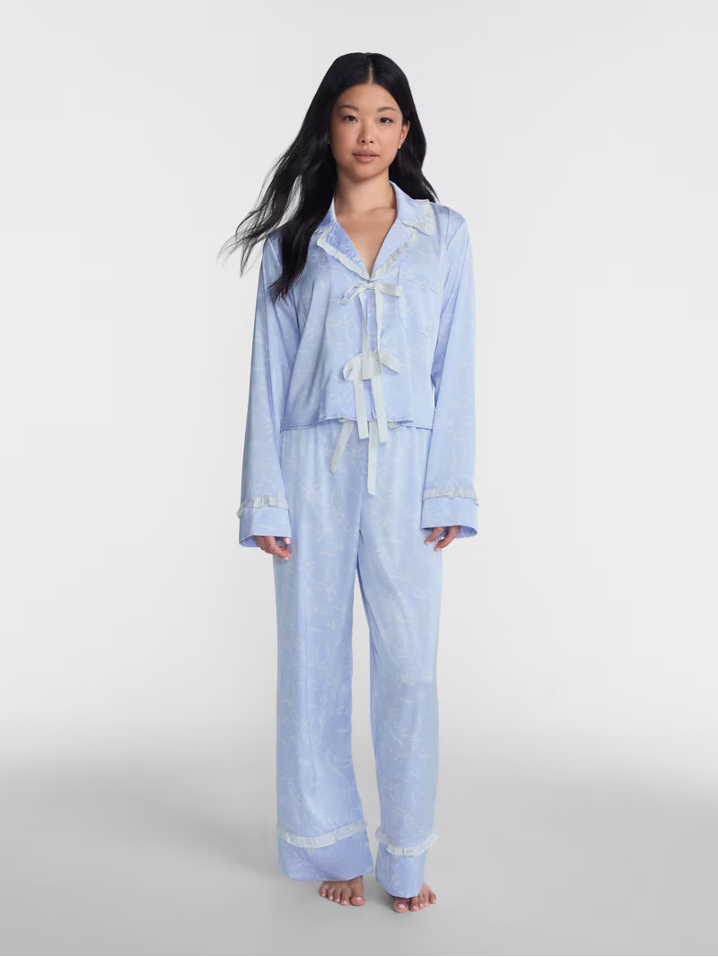 No Boundaries Holiday Satin Top and Pants Sleepwear Set, 2 Piece, Women's XS-XXL | Walmart (US)