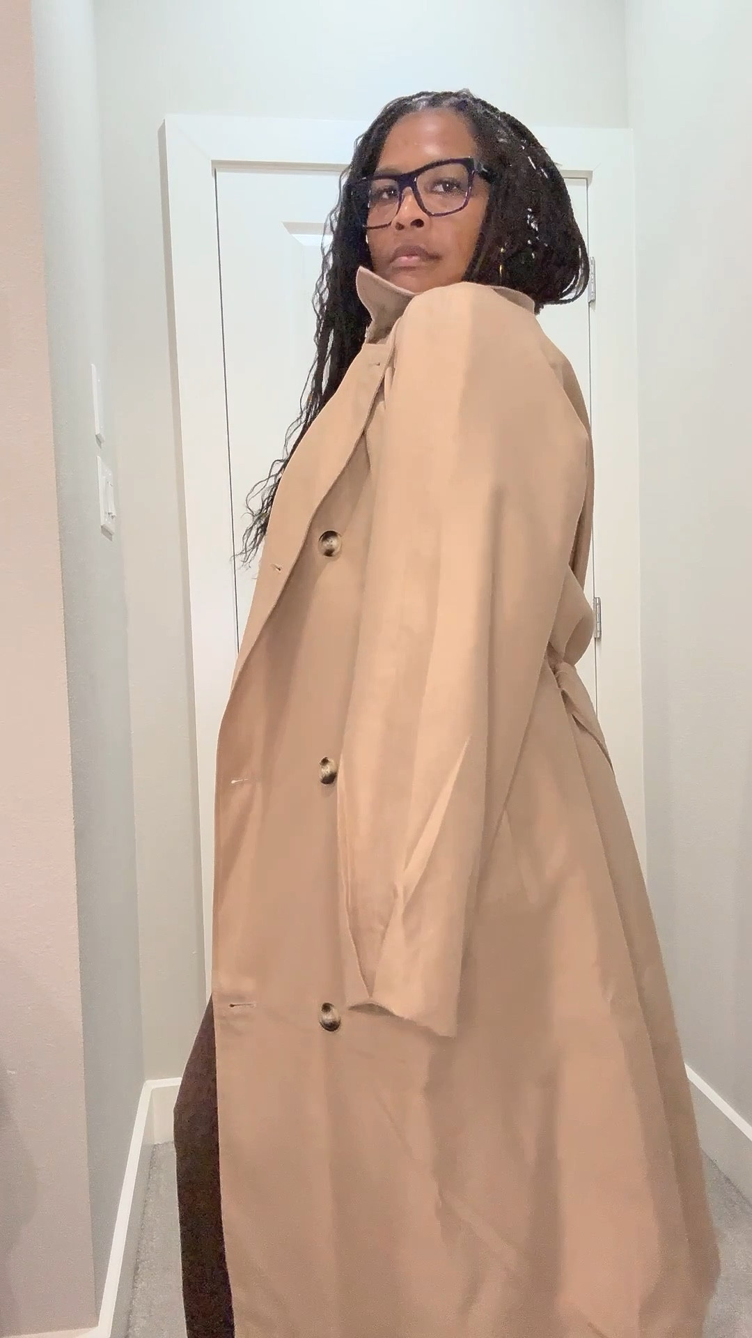 3 items to make 2 different outfits. Adding a layer can transform any look. 

#LTKStyleTip #LTKootd #LTKOver40