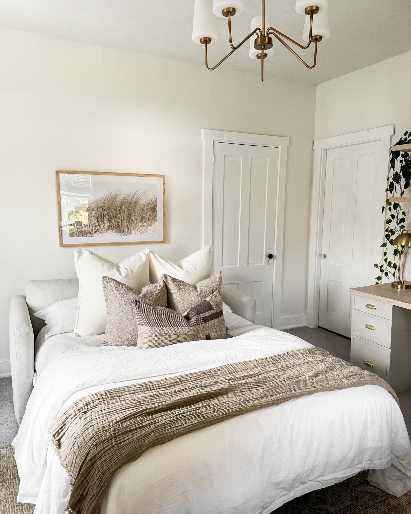 @Wayfair Way Day sale has been EXTENDED! Sharing some of the items in our home that we love and are on sale.

Morgan Sunset Area Rug, Sleeper Sofa( the best!), Brass Chandelier, Color Block Pillow, Black Lantern Pendant, Kids Dress Up Rack

#LTKHome #LTKSaleAlert