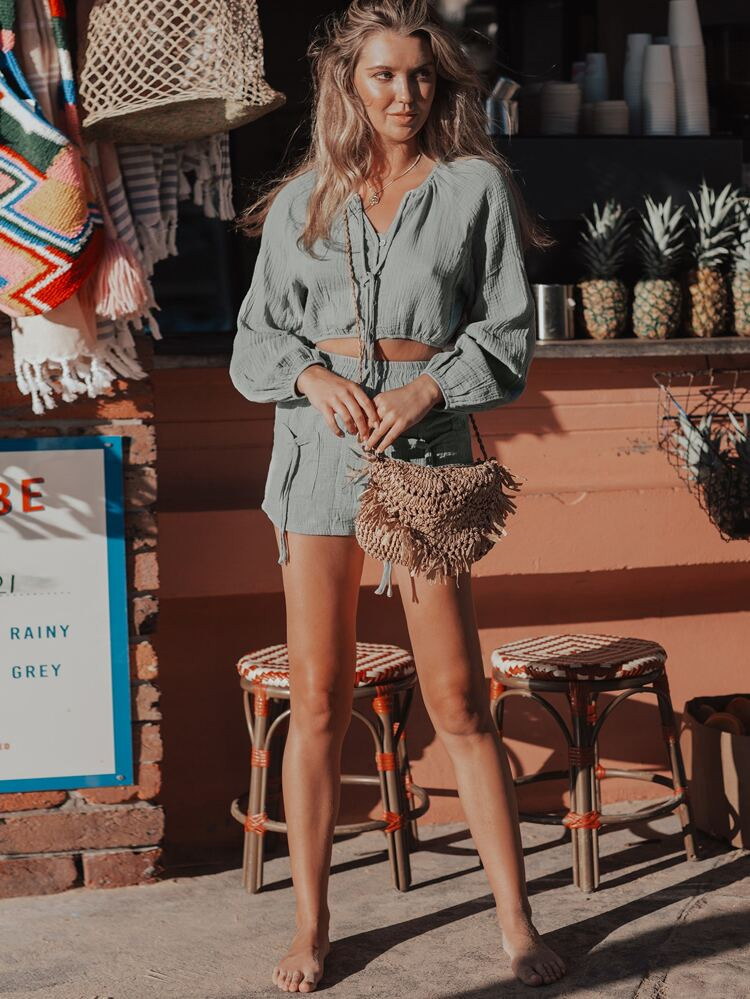 Simplee Solid Knot Front Top & Shorts Set | SHEIN