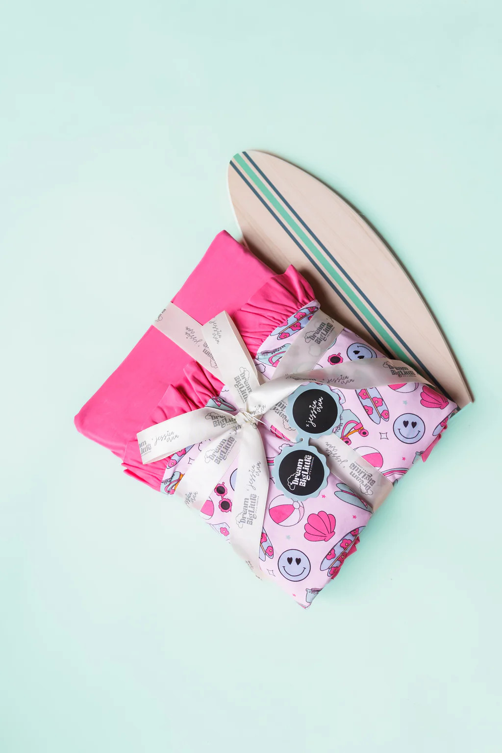 EXCLUSIVE BEACHING IT WITH BRYNNLEIGH DREAM RUFFLE BLANKET | Dream Big Little Co.