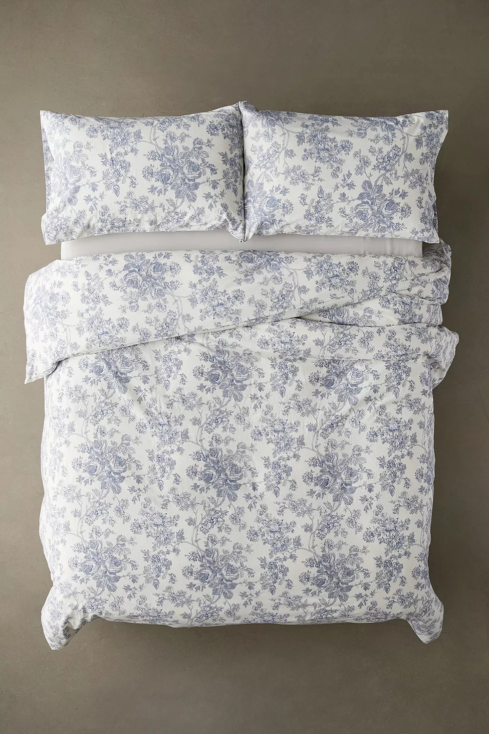 Blue Toile Duvet Set | Urban Outfitters (US and RoW)