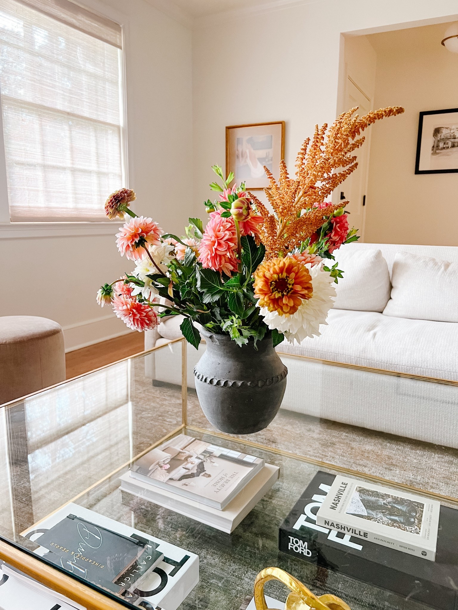 A few items from our “cozy room”. We’re in the home stretch of finishing up this room. It’s been 5 long months in the making but we’re almost done 🩷

Interior design, flower vase, magnolia, coffee table syling

#LTKHome #LTKSaleAlert #LTKFindsUnder100