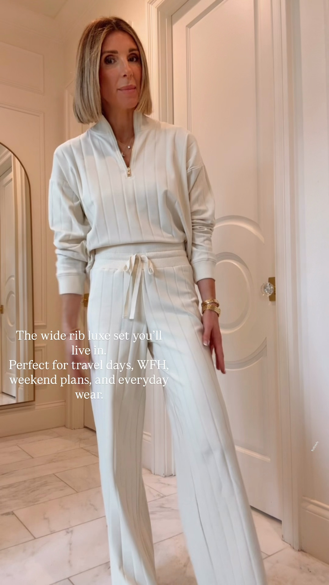 The wide rib luxe set you’ll live in.
Perfect for travel days, WFH, weekend plans, and everyday wear.
I'm wearing size xs in bottoms and small in top.