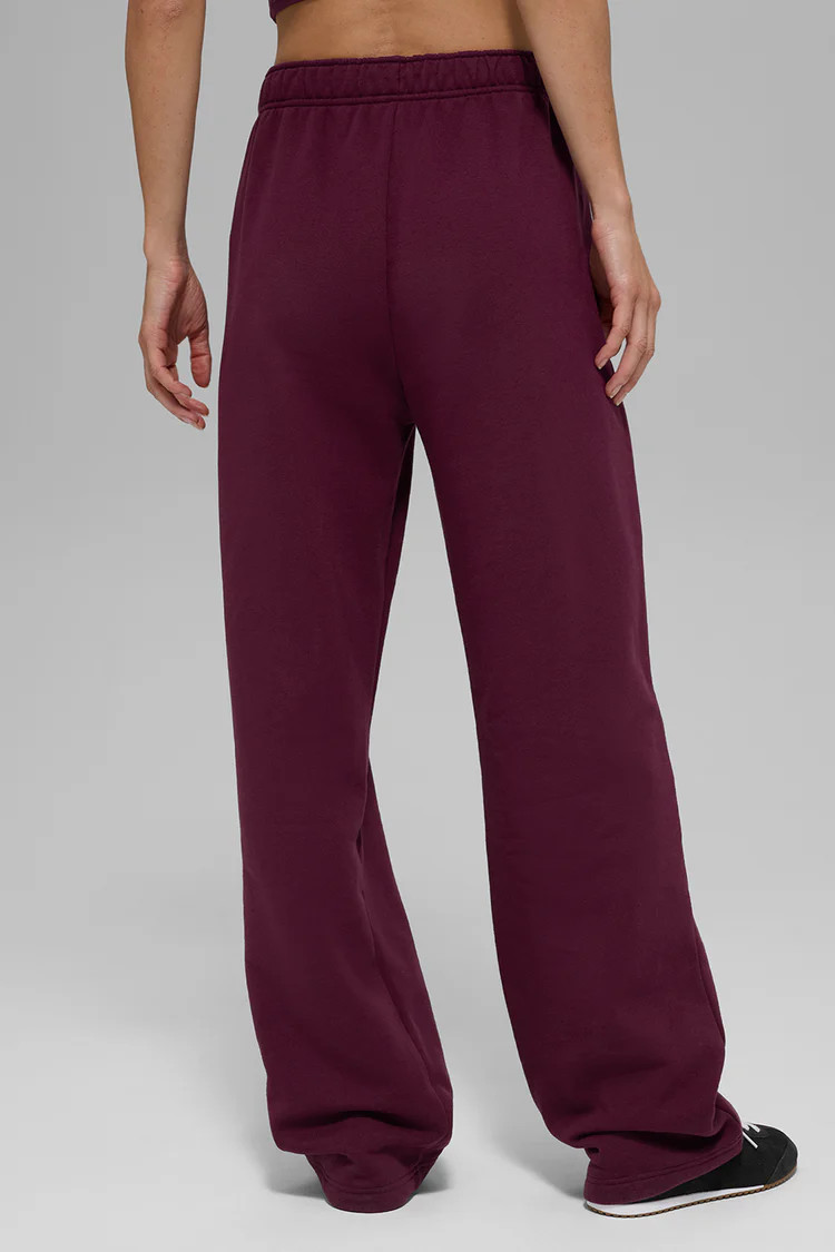 Accolade Straight Leg Sweatpant - Burgundy | Alo Yoga (US)