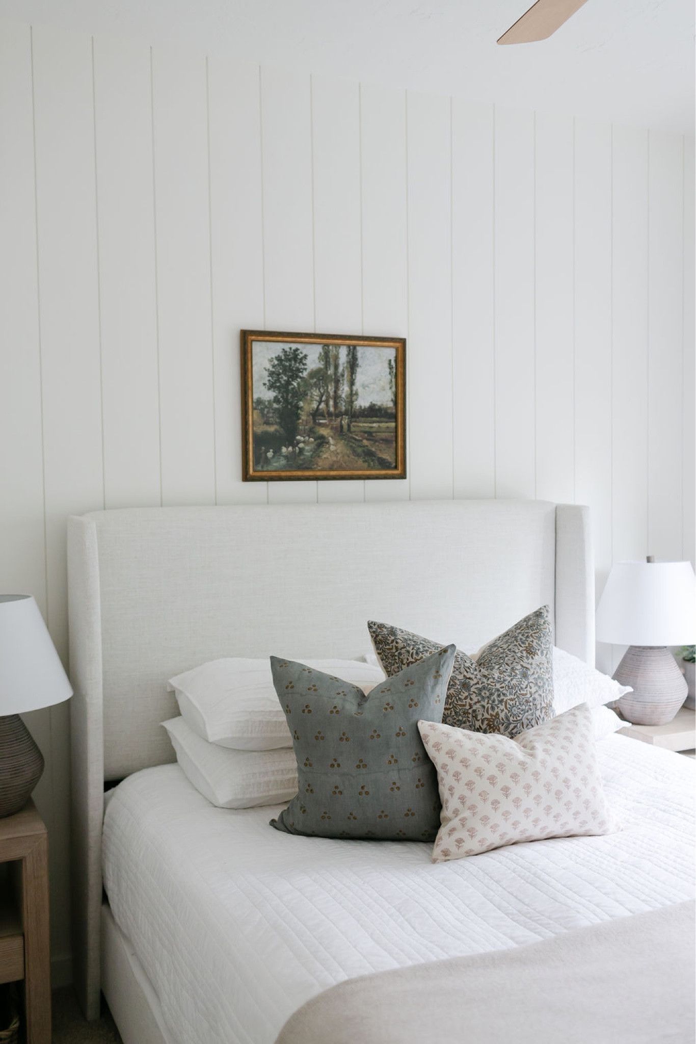 I’m loving this cute pillow combo for a bed or sofa!

Bedroom decor 
Upholstered bed
Pillow covers
Pillow inserts
Target home
Affordable bedding 
White quilt 

#LTKFind #LTKhome #LTKstyletip