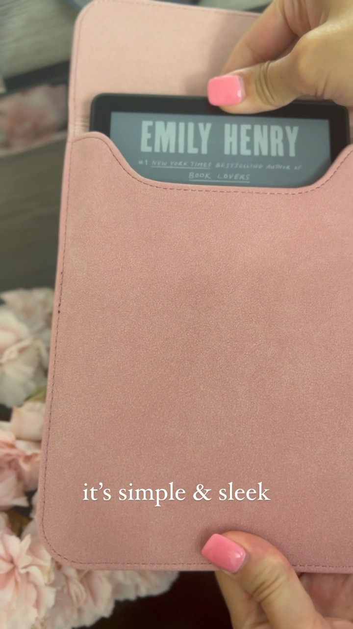 The perfect sleeve for your kindle 💖

#LTKFind #LTKunder100 #LTKstyletip