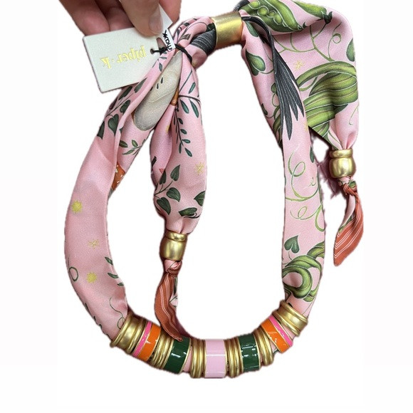 NWT ⚜️💖⚜️ Piper K adjustable scarf necklace | Poshmark