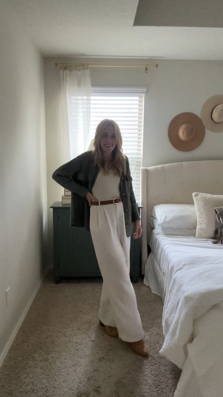 What I wore to work ✨

Cream wide leg pants
High waisted wide leg pants
Cream pants
Dress pants
Wide leg dress pants
Monochromatic outfit
Olive cardigan 
Workwear 
Work outfit inspiration 

#LTKSeasonal #LTKworkwear #LTKfindsunder50