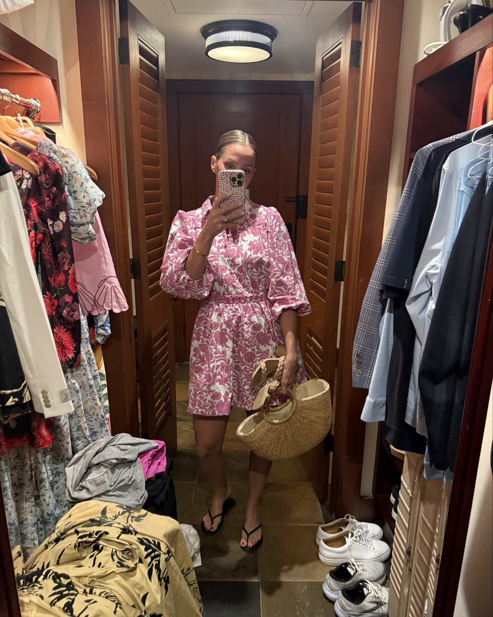 Wore this cutie in Hawaii and it’s the perfect vacation dress. Will be repeating this spring! Wearing a small

#LTKSeasonal #LTKootd #LTKWedding