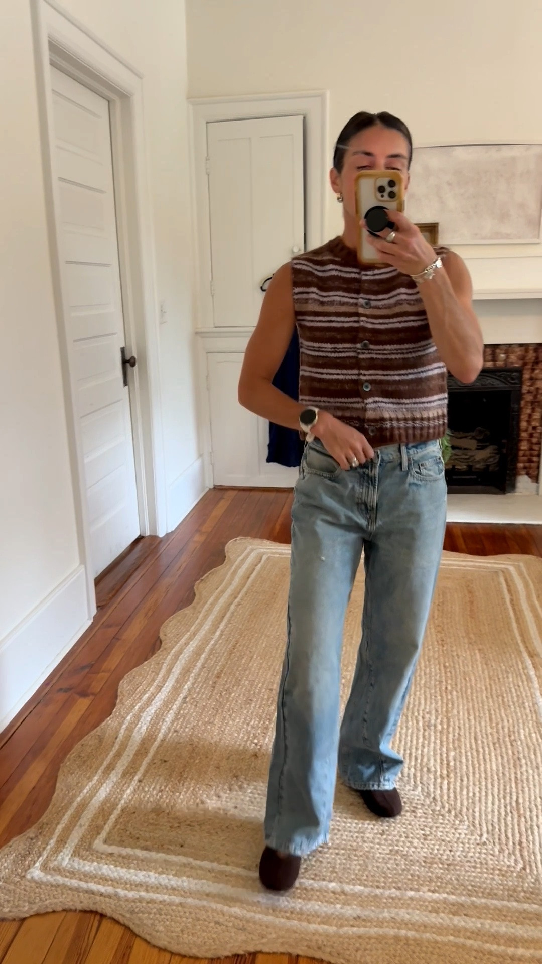 Small top size 2 denim

#LTKgrwm #LTKootd #LTKmomlife