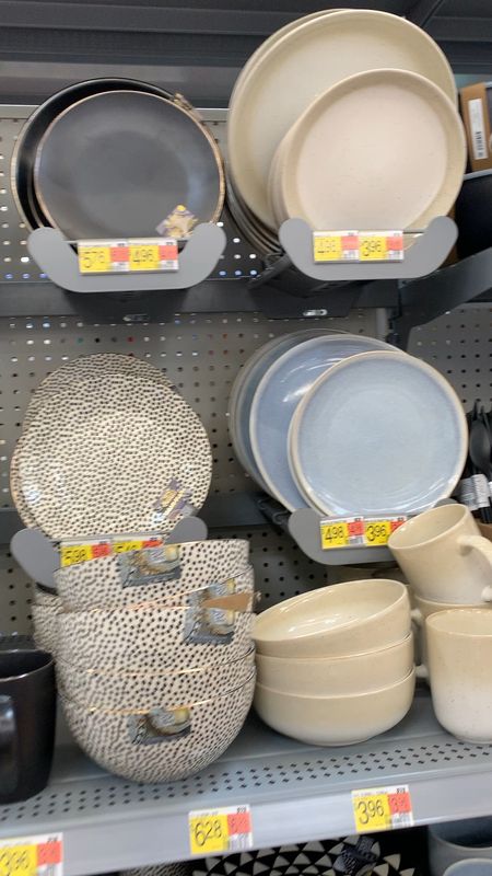 Gorgeous dishes! It’s really difficult to choose a favorite!

Home decor, kitchen essentials, dishes, Walmart finds, dish set

#LTKhome