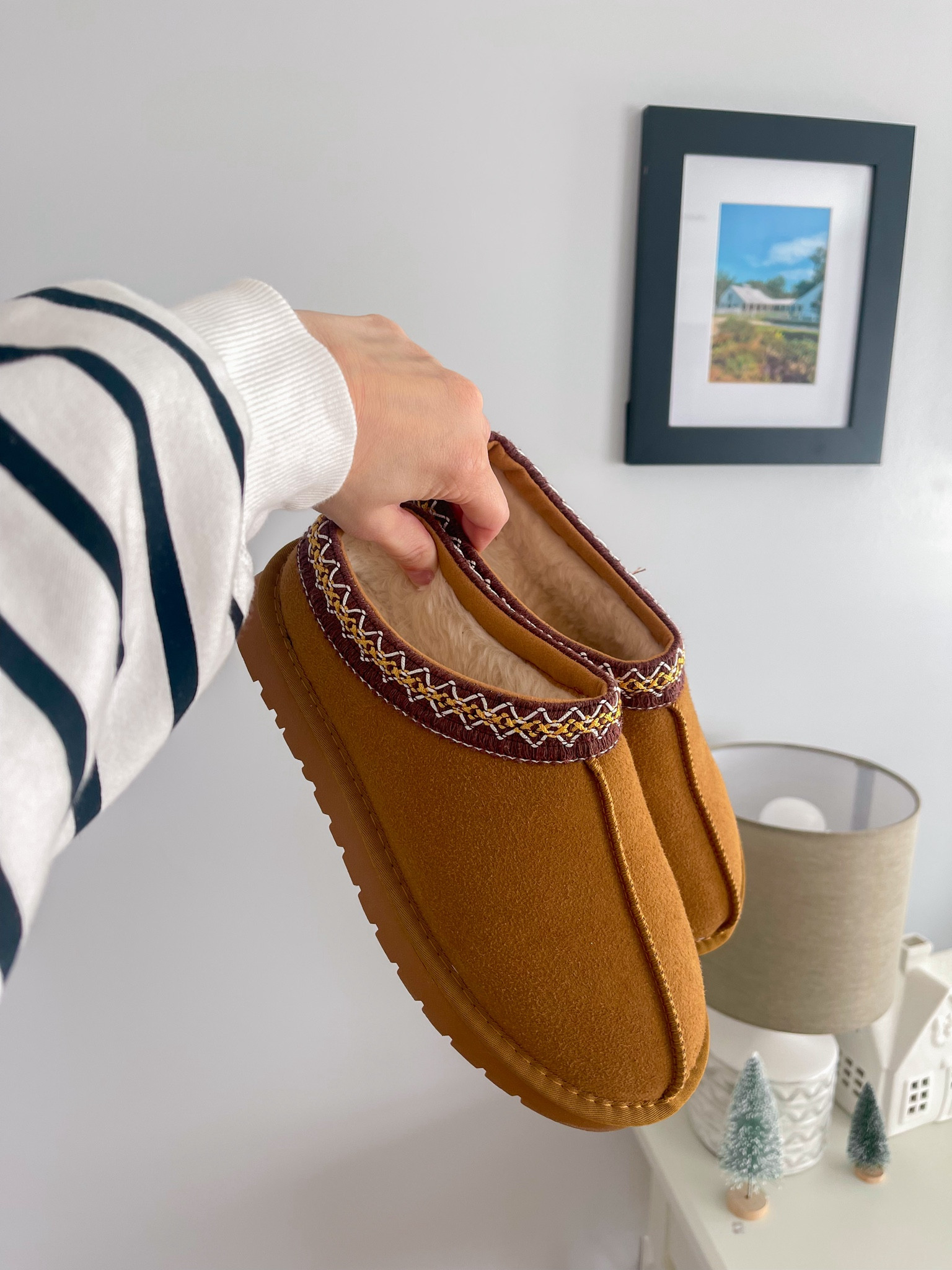 Amazon Ugg Slippers Dupe

amazon gift guide, amazon, ugg dupe, slippers, amazon find

#LTKfindsunder50 #LTKfindsunder100 #LTKshoecrush

#LTKHoliday #LTKGiftGuide #LTKFindsUnder50