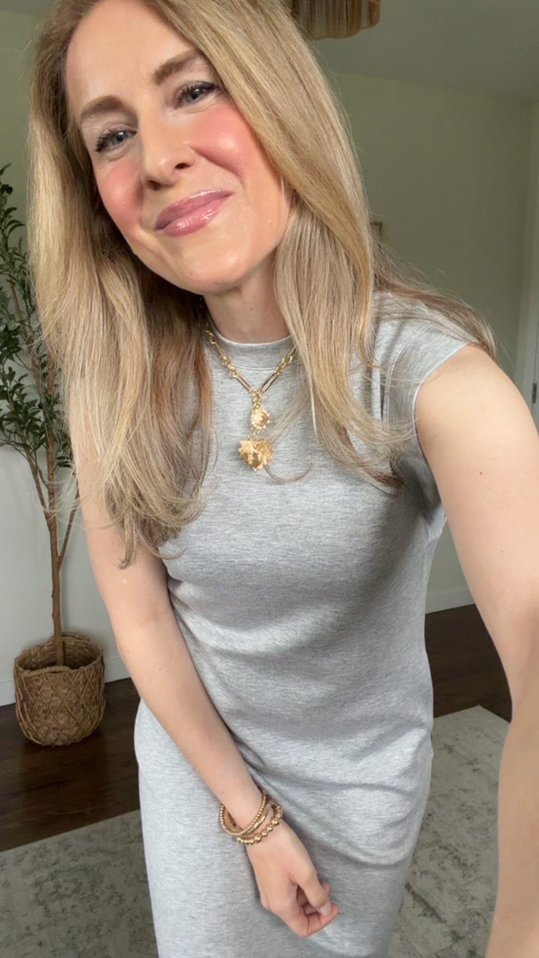 Scubaknit dress with side slits at Walmart for $24, fabric looks and feels like Spanx air essentials. I’m in a small. I may prefer a medium to be less clingy. Stretchy and cooling. #walmartfashion

#LTKOver40