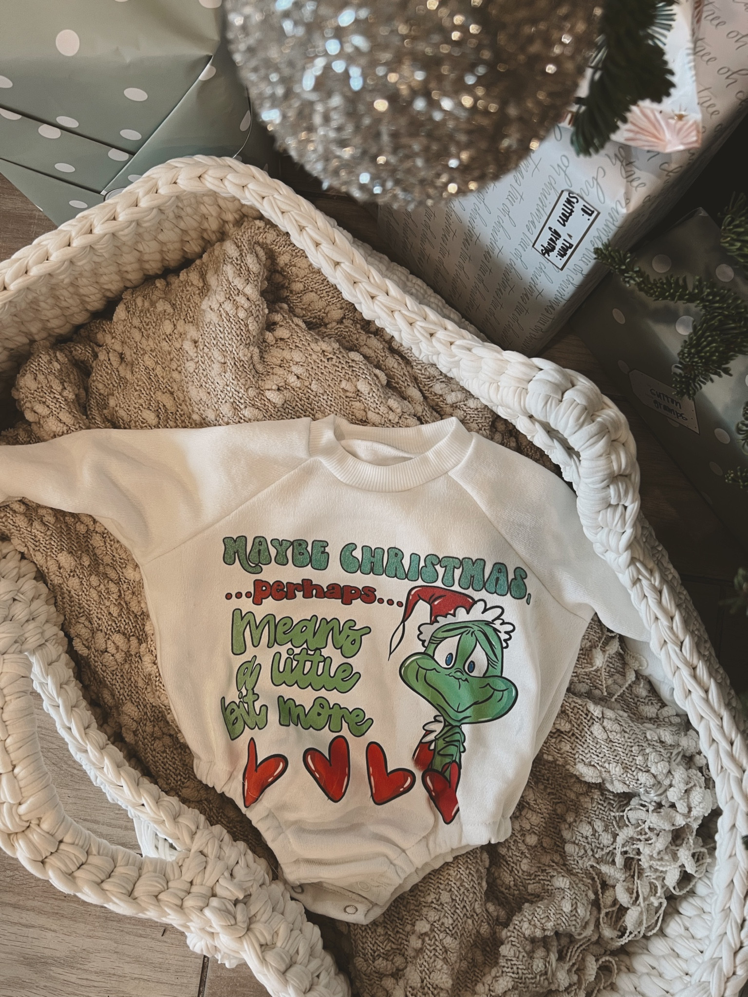 Grinch Christmas crewneck onsie 🎄

#LTKHoliday #LTKGiftGuide #LTKbaby