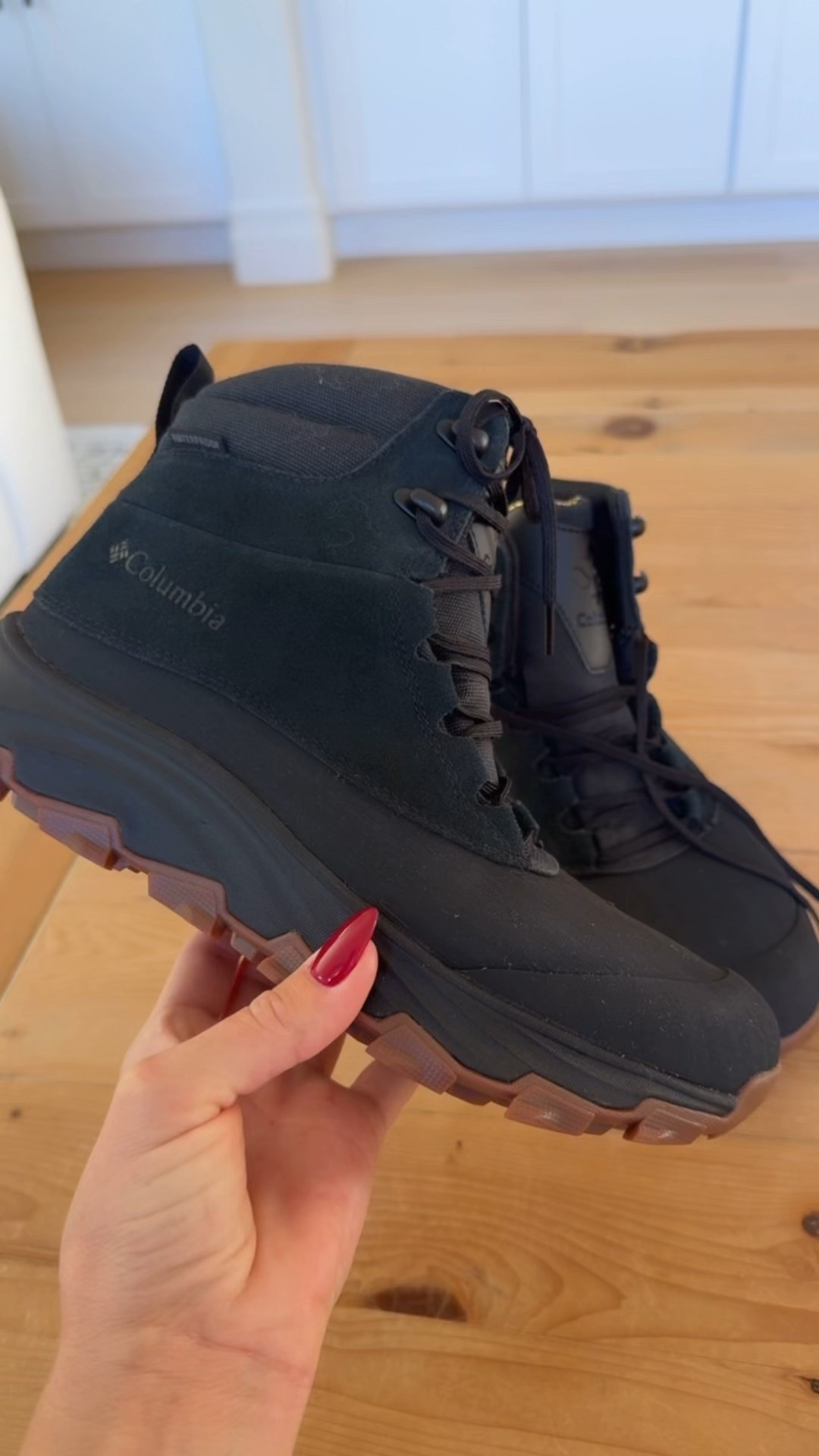 Boys snow and cold weather boots. Love these! Look at the tread! 10/10 and super easy to get on and off! 

#LTKSeasonal #LTKKids #LTKSaleAlert