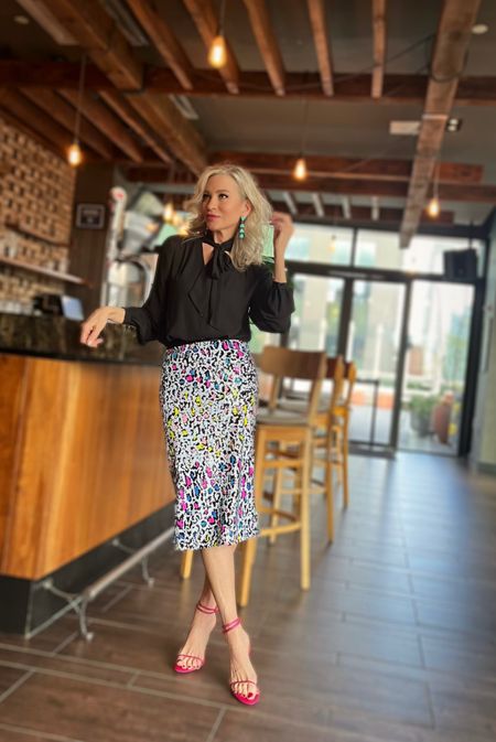 Feeling extra, EXTRA in @lesuperbecalifornia’s Neon Safari Sequin Liza skirt. 💁🏼‍♀️💁🏼‍♀️💁🏼‍♀️ #ad

The pattern is Le Superbe (I mean, leopard is a neutral!) … the colors and cut are Le Superbe … this skirt is, in fact, SUPERB. 

Did I mean that it has an elastic waist??! 

Shop my skirt,  and a few of my other #LeSuperbe faves via my LTK link.  You’ll feel extra, too! 




#LTKover40 #LTKstyletip