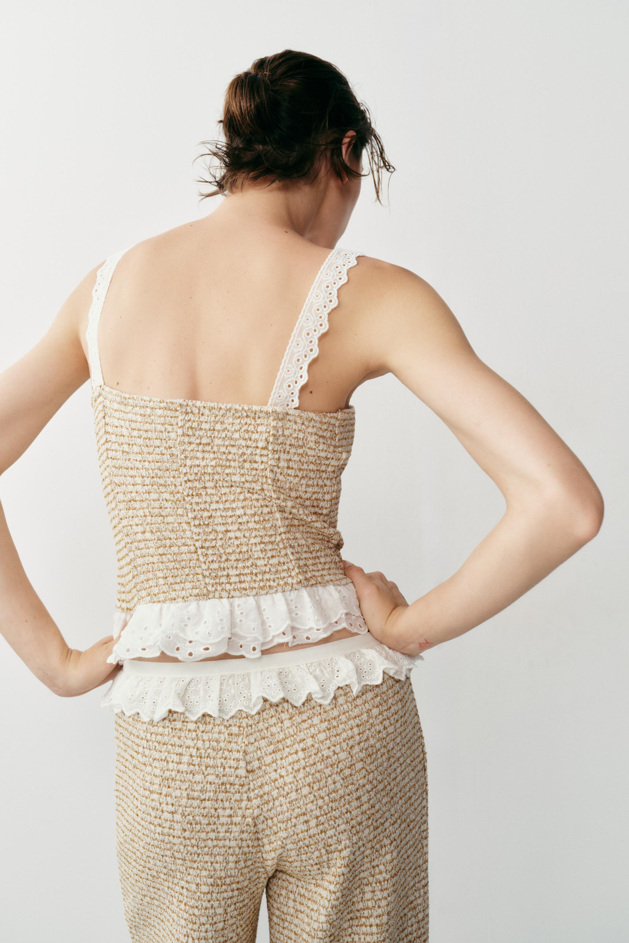 TOP MIT STRUKTURMATERIALKOMBINATION | Zara DE