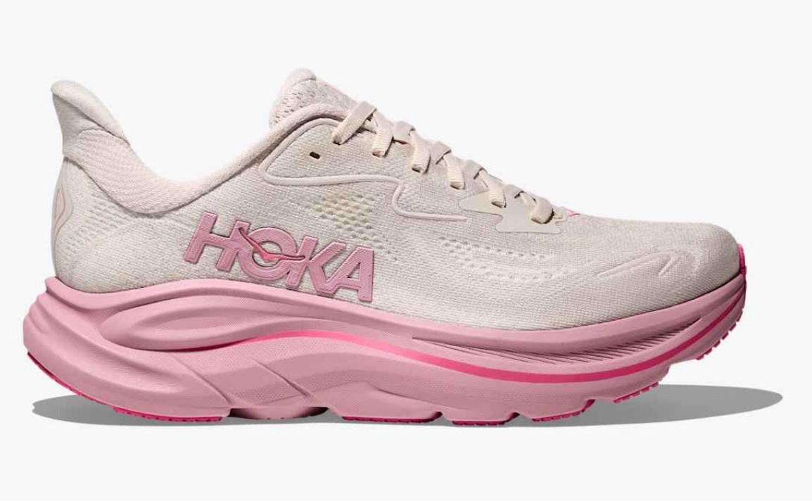 Pink Hokas!! I’m obsessed😍💗 #sneakers #pink #Hokas

#LTKShoeCrush #LTKActive